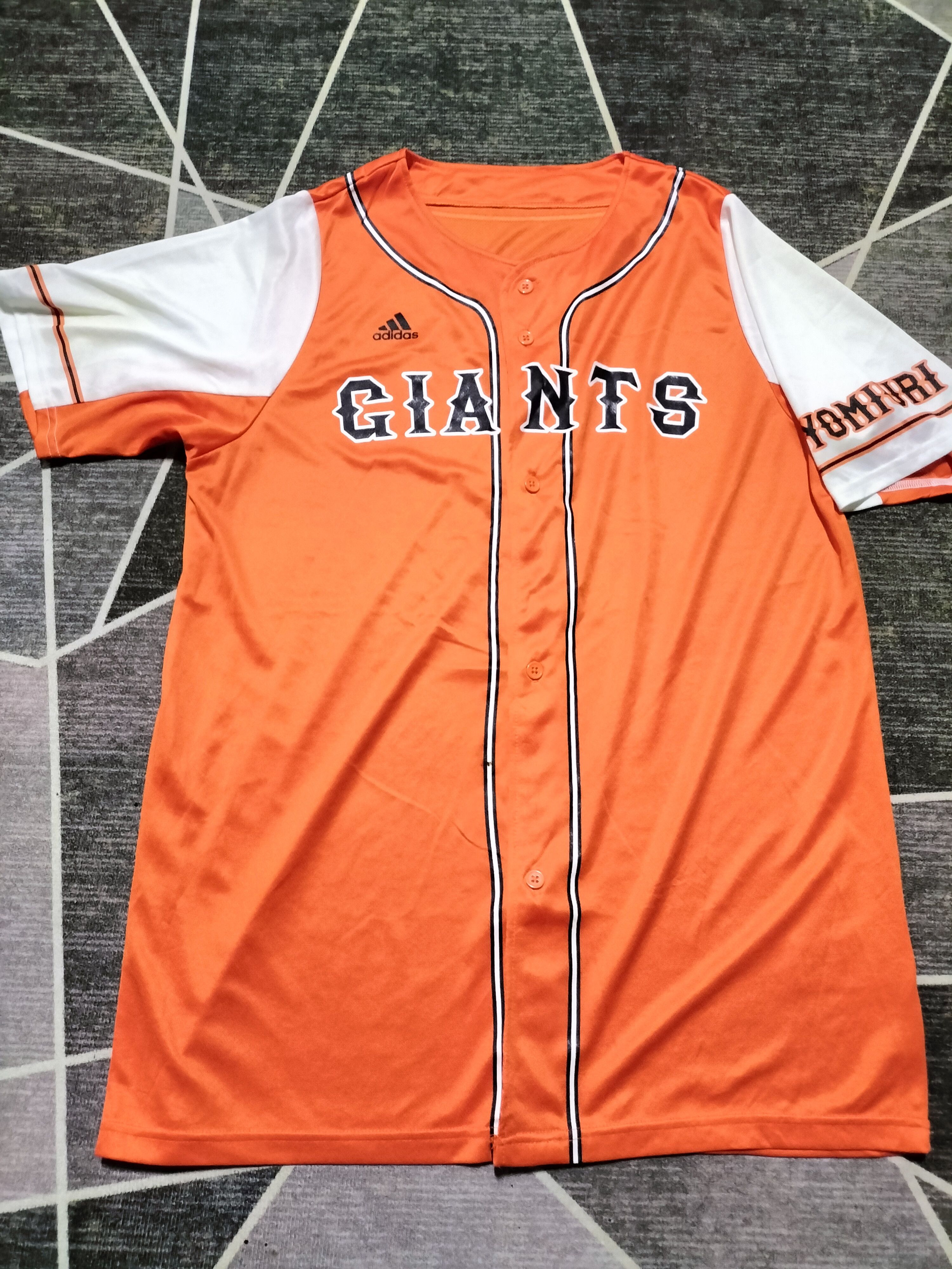 Adidas Adidas Giants Yomiuri Baseball Players Size US L / EU 52-54 / 3 - 1 Thumbnail