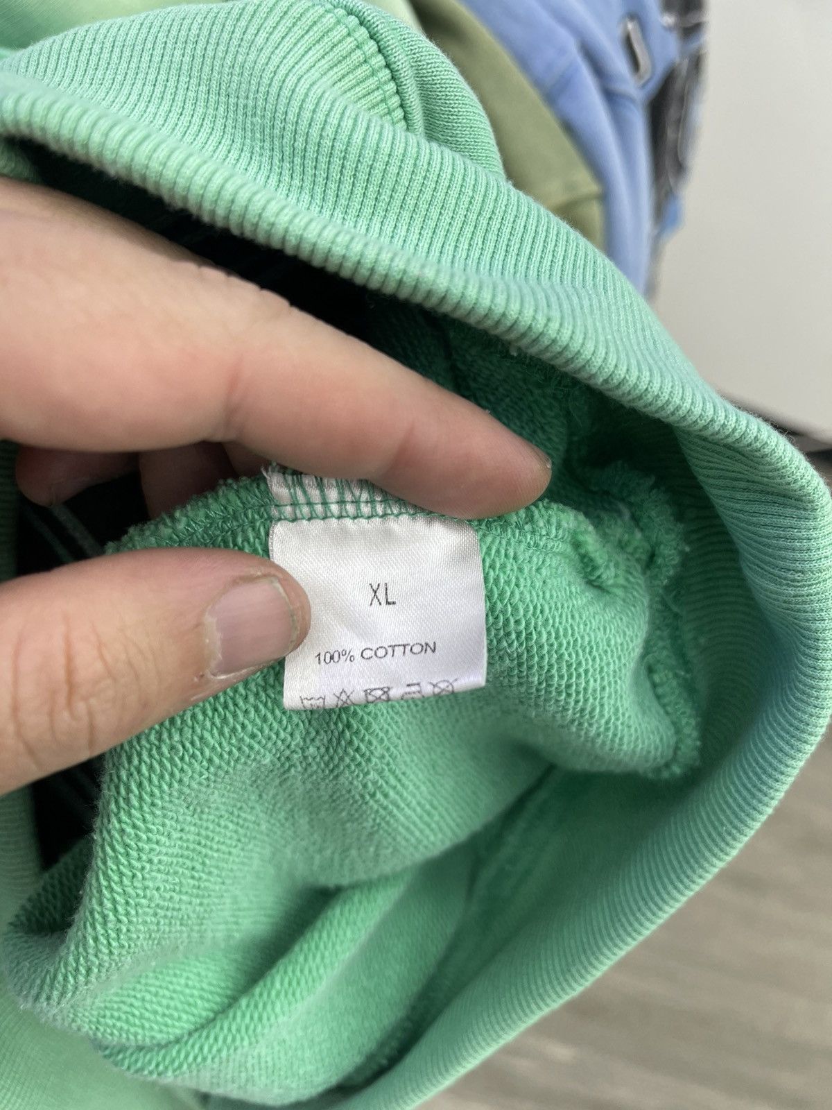 Vale Vale lives “VS” hoodie (green) Size US XL / EU 56 / 4 - 5 Thumbnail