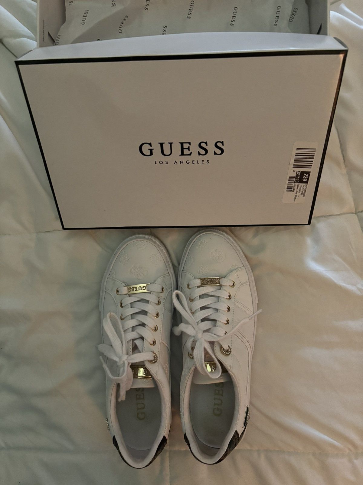 Guess Guess Lace Up Sneakers Size 8.5 Size US 8.5 / IT 38.5 - 1 Thumbnail