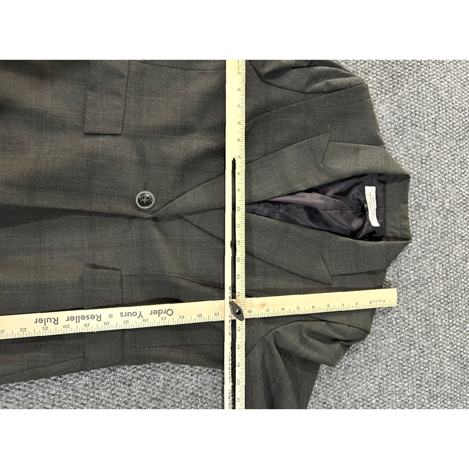 Vintage Tahari Blazer Womens 12P Gray Plaid Wool Blazer Jacket Business Slim Long Sleeve Button Vintage? No. Size XL / US 12-14 / IT 48-50 - 4 Thumbnail