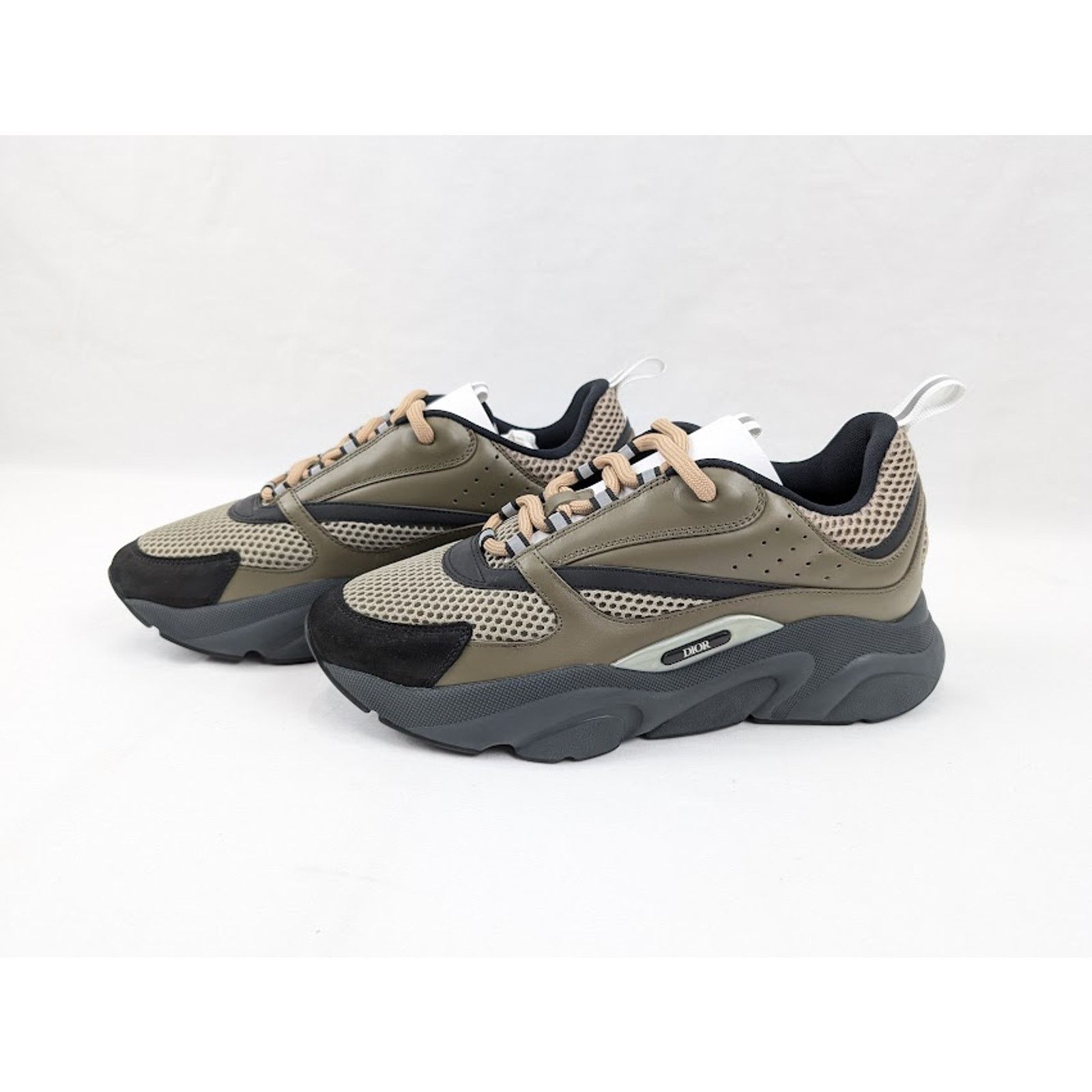 Dior o1rshd1 B22 Calfskin Mesh Sneakers in Khaki Size US 13 / EU 46 - 16 Thumbnail