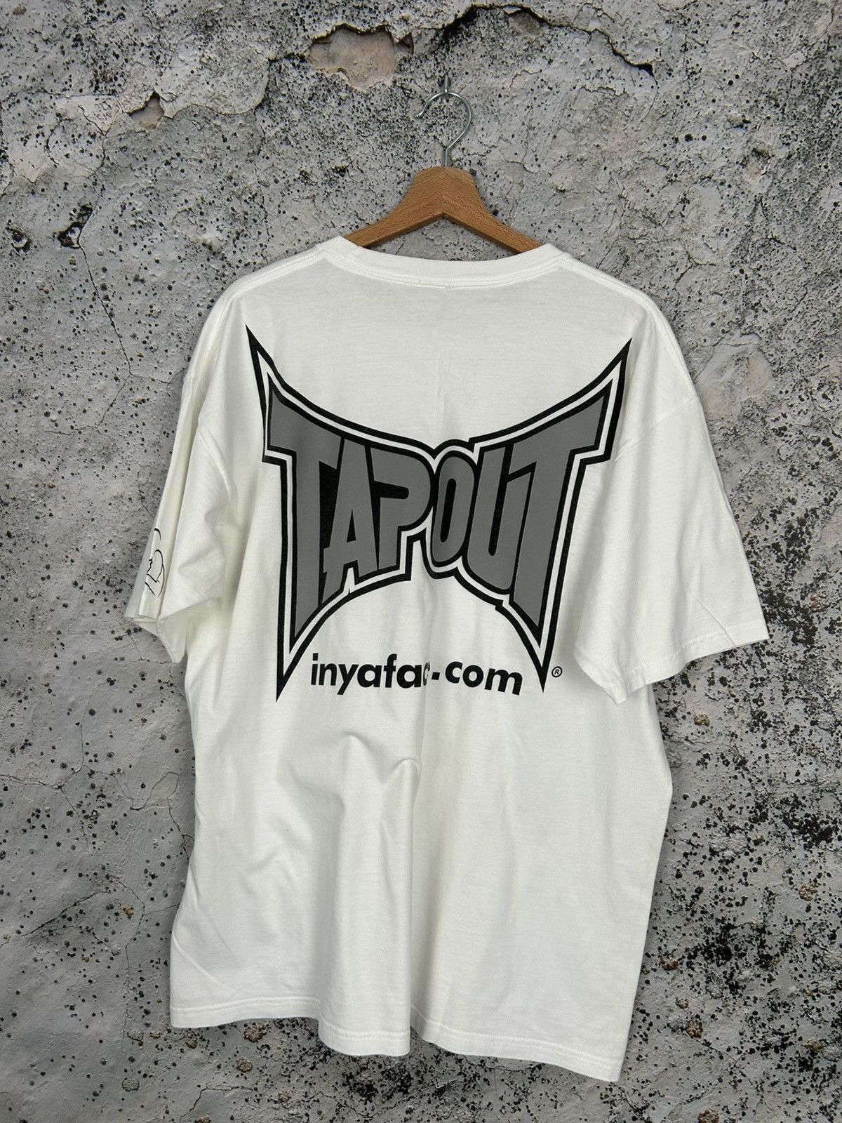 Other Vintage Tapout Graphic Y2K Tee Streetwear Rap Baggy Skate Size US XL / EU 56 / 4 - 4 Thumbnail