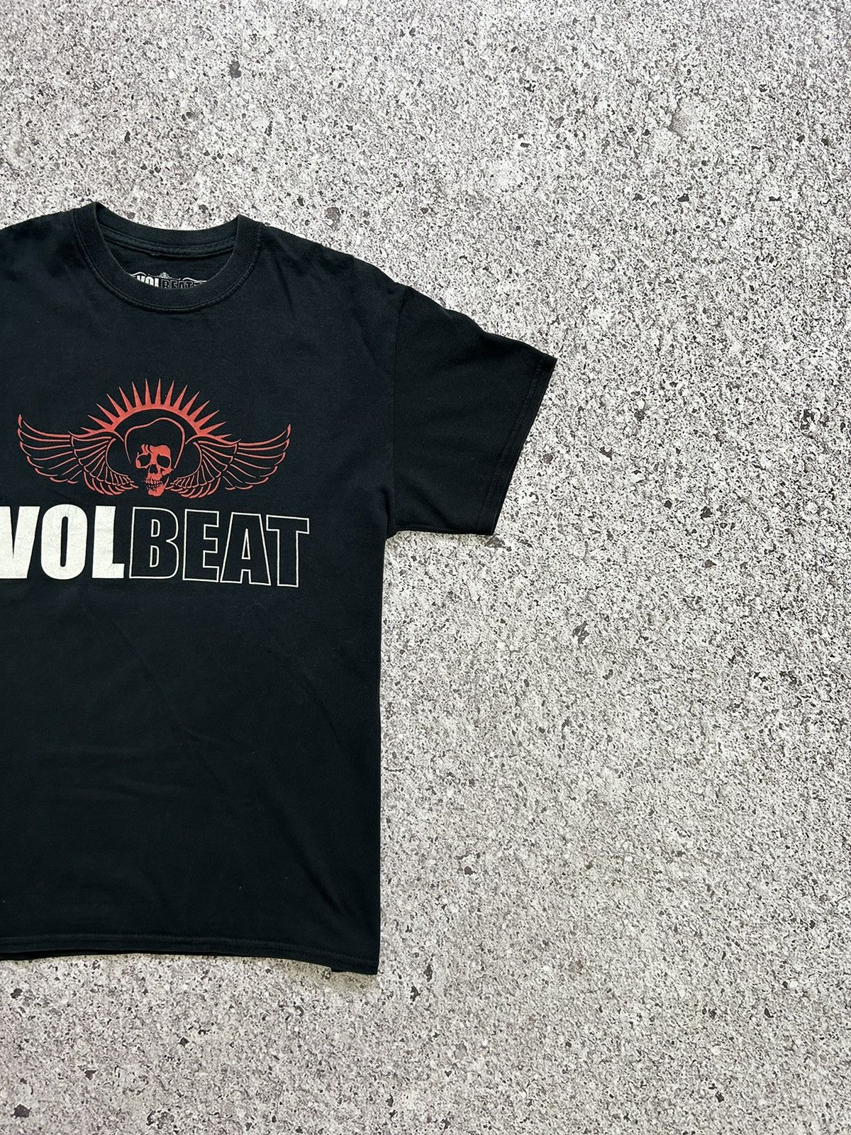 Band Tees × Vintage Vintage 2000s Volbeat Rock Band Retro Skull Logo T-Shirt Size US M / EU 48-50 / 2 - 3 Thumbnail