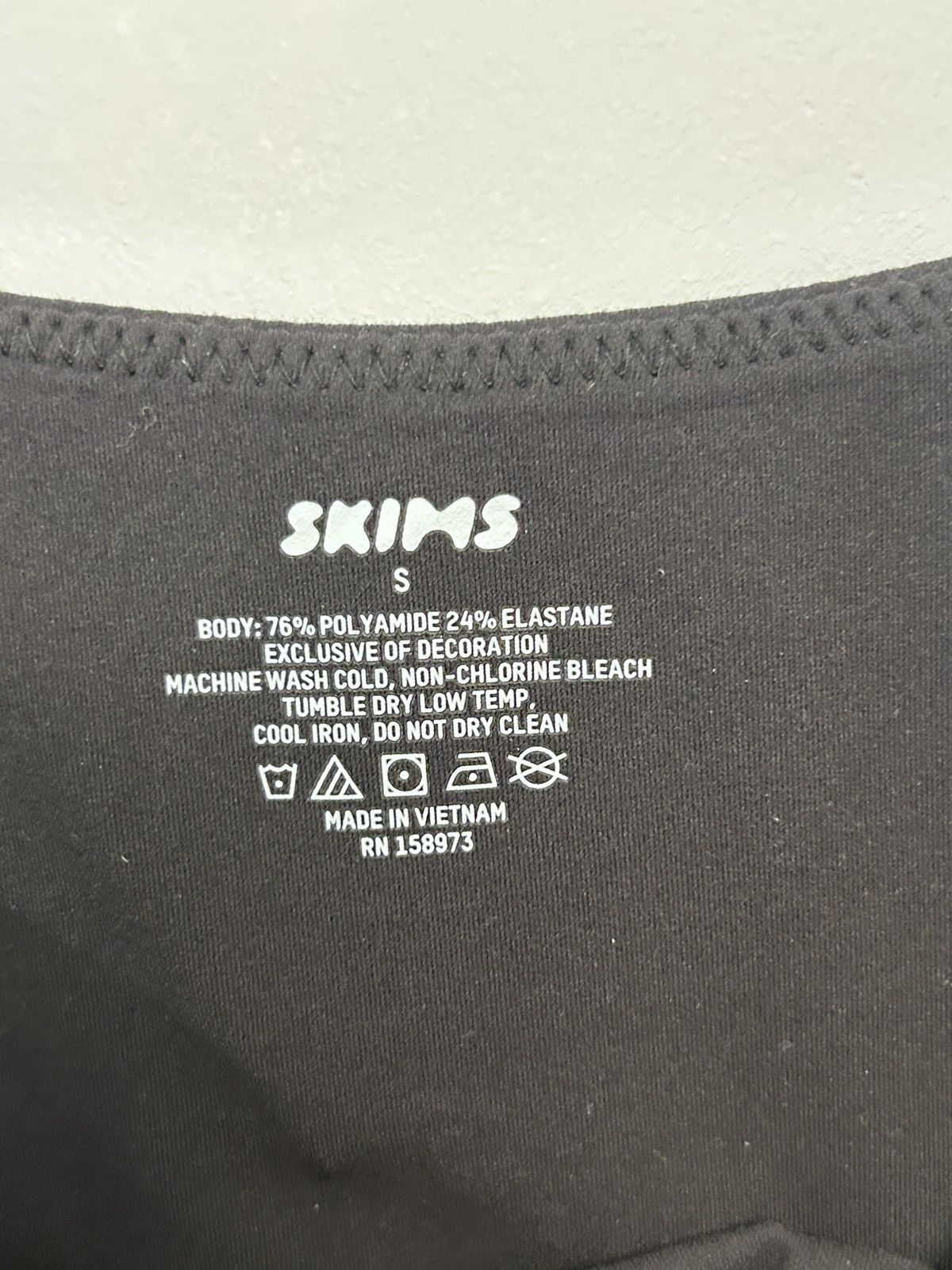 SKIMS SKIMS Fits Everybody Cami Bodysuit Black NWT small Size S / US 4 / IT 40 - 4 Thumbnail