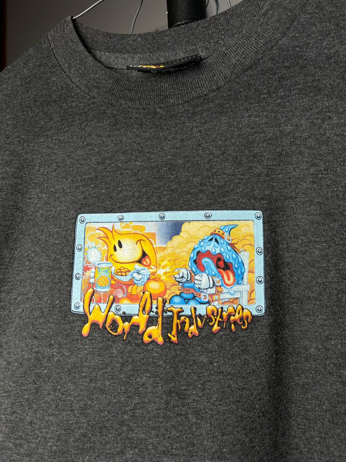 Hook-Ups × Vintage VINTAGE world industries SKATEBOARDS TSHIRT Size US S / EU 44-46 / 1 - 4 Thumbnail