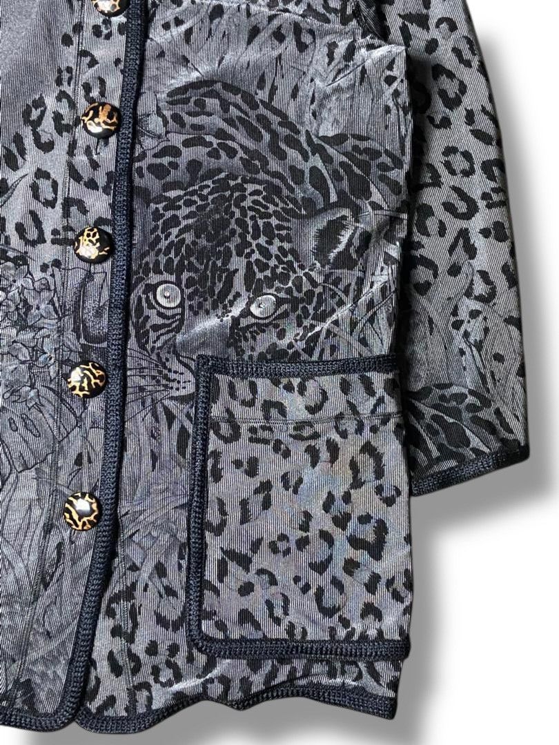 Japanese Brand Japanese Brand Animal Printed Buttoned Cardigan (154) Size XS / US 0-2 / IT 36-38 - 6 Thumbnail