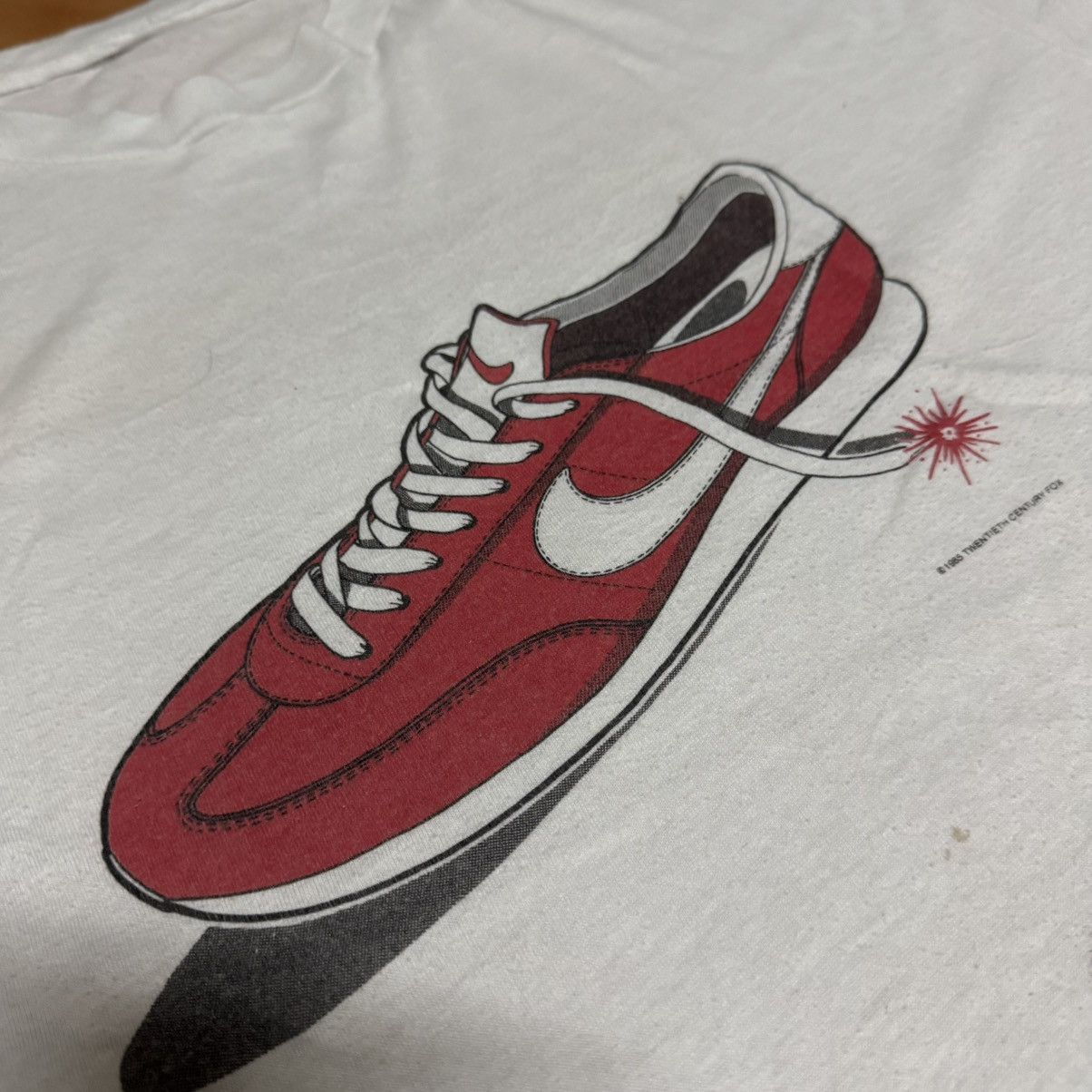 Vintage 1985 The Man With One Red Shoe Movie Promo Vintage T-shirt Size US L / EU 52-54 / 3 - 2 Thumbnail