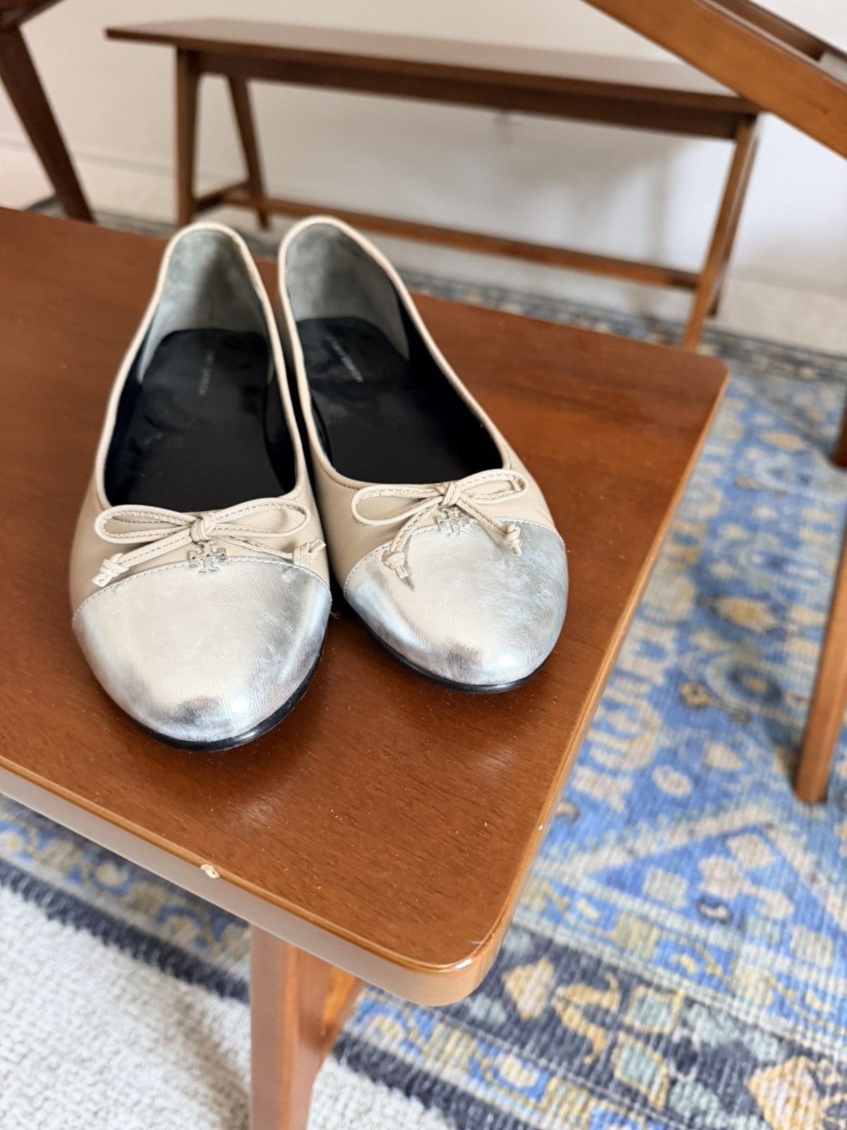 Tory Burch Tory Burch cap toe oyster beige round toe ballet flats 8 Size US 8 / IT 38 - 10 Thumbnail