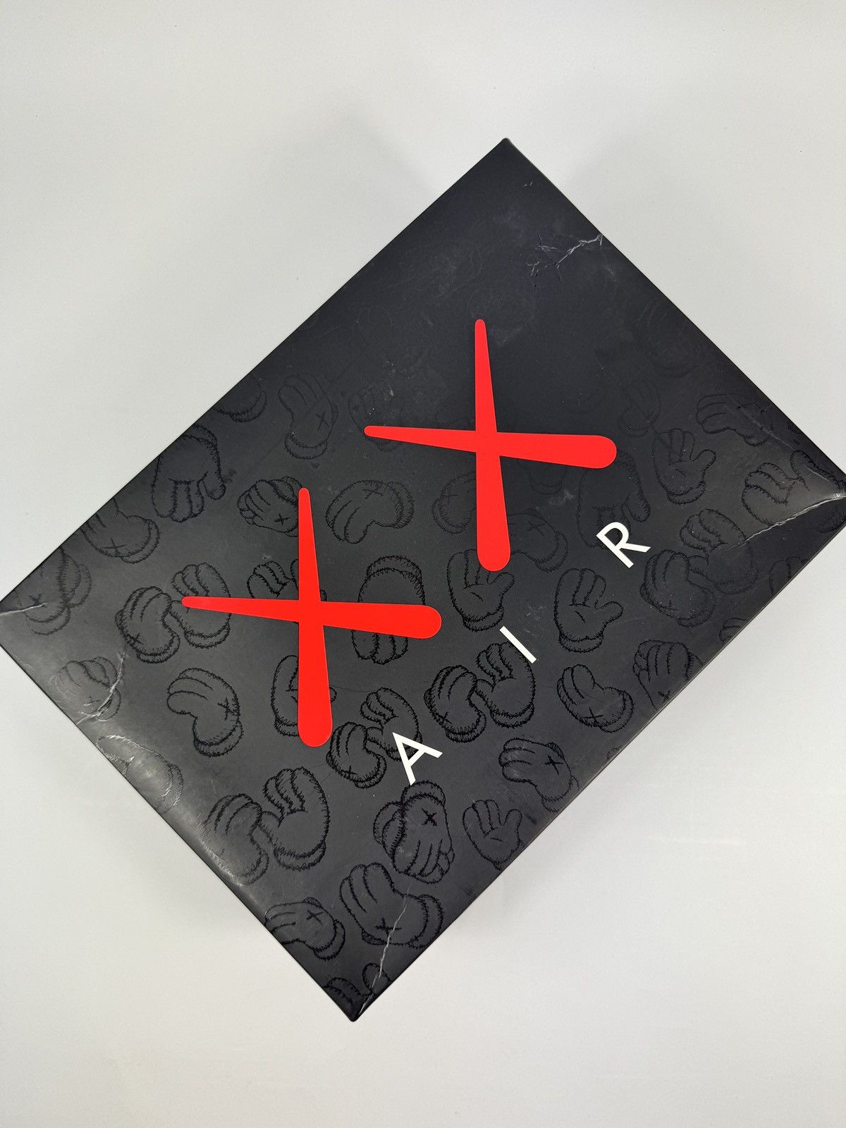 Jordan Brand × Kaws JORDAN 4 x KAWS SNEAKERS Size US 10 / EU 43 - 15 Thumbnail