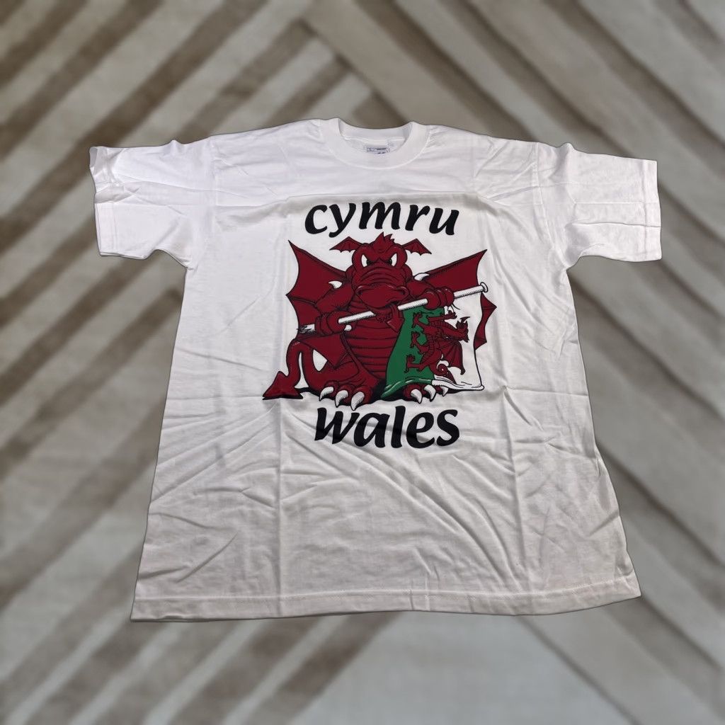 Vintage VINTAGE Screen Stars T-Shirt Wales Cymru Rugby White Dragon Red Mens Large White/Red Dragon Cymru Rugby T-Shirt Mens Large Size US L / EU 52-54 / 3 - 1 Thumbnail