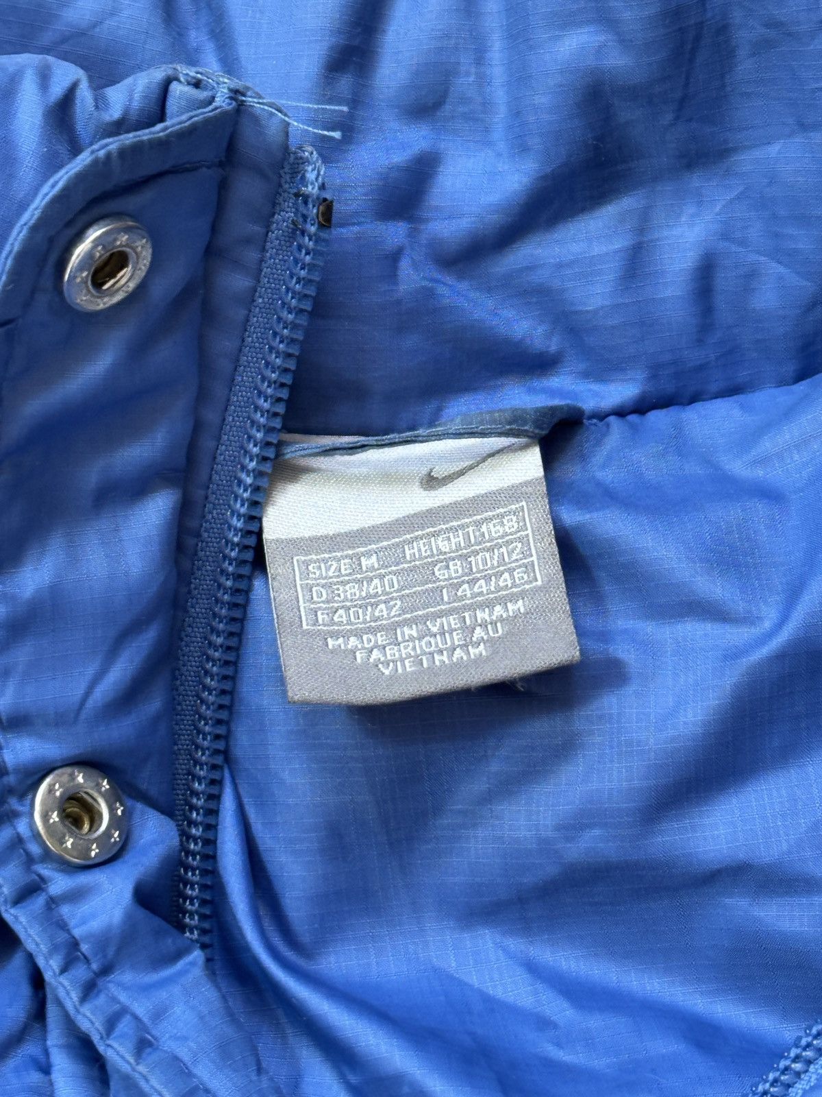 Nike × Vintage VINTAGE NIKE 2000s DOWN PUFFER JACKET Size M / US 6-8 / IT 42-44 - 4 Thumbnail
