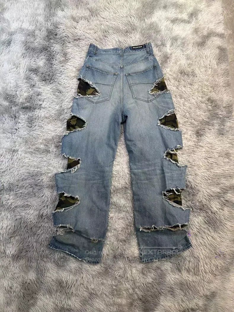 Balenciaga Balenciaga size XS Distressed Pants, Jeans, Long Trousers Size US 27 - 2 Thumbnail