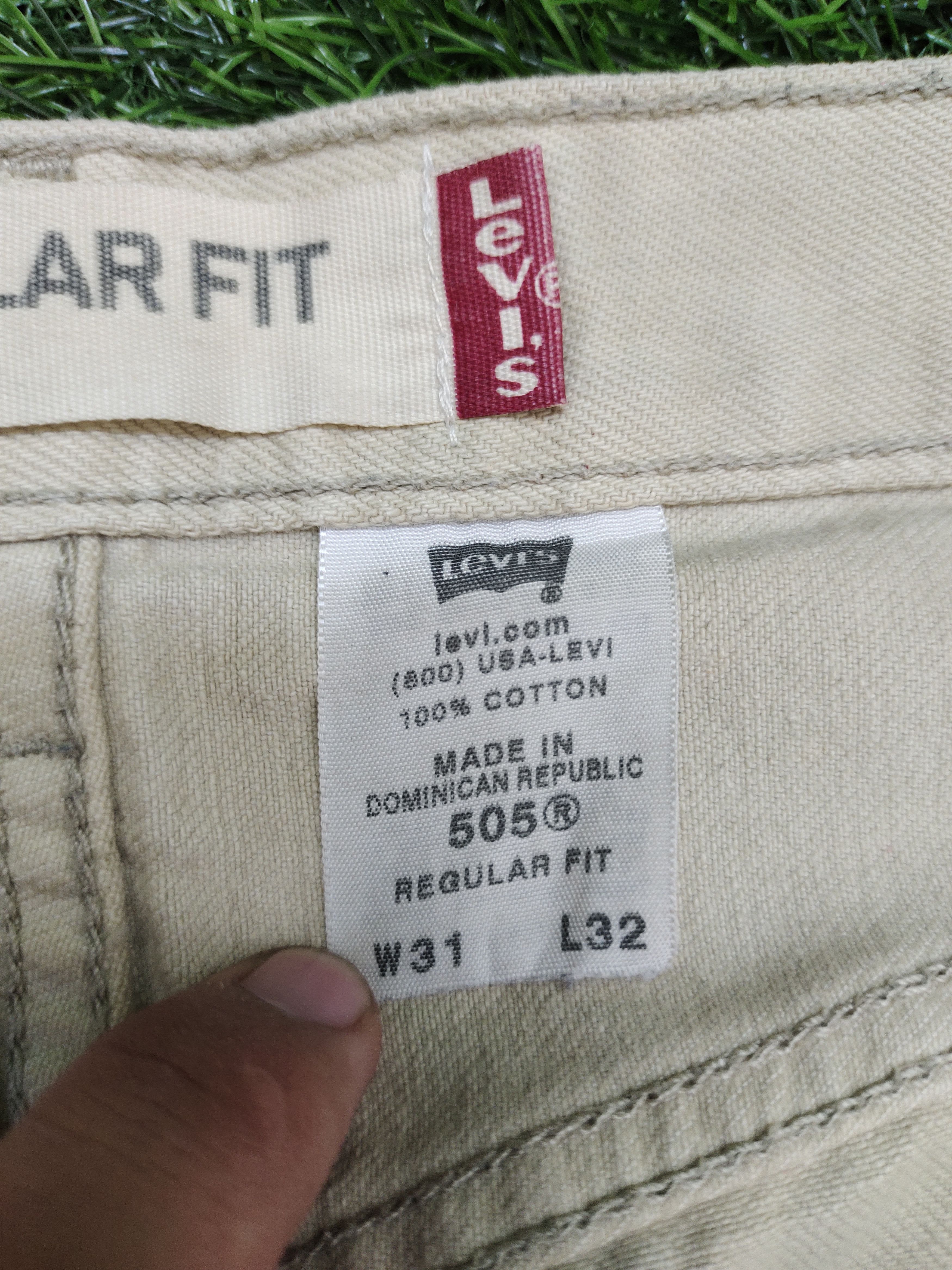 Levi's Size 31x32 Vintage Levis 505 Regular Fit Jeans Dirty Wash Size US 31 - 20 Thumbnail