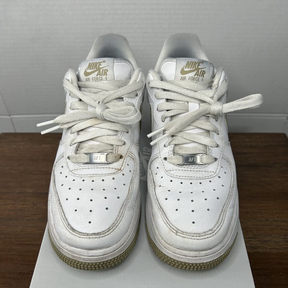 Nike Nike Air Force 1 '07 White Neutral Olive Size M7/W8.5 Size US 7 / EU 40 - 7 Thumbnail