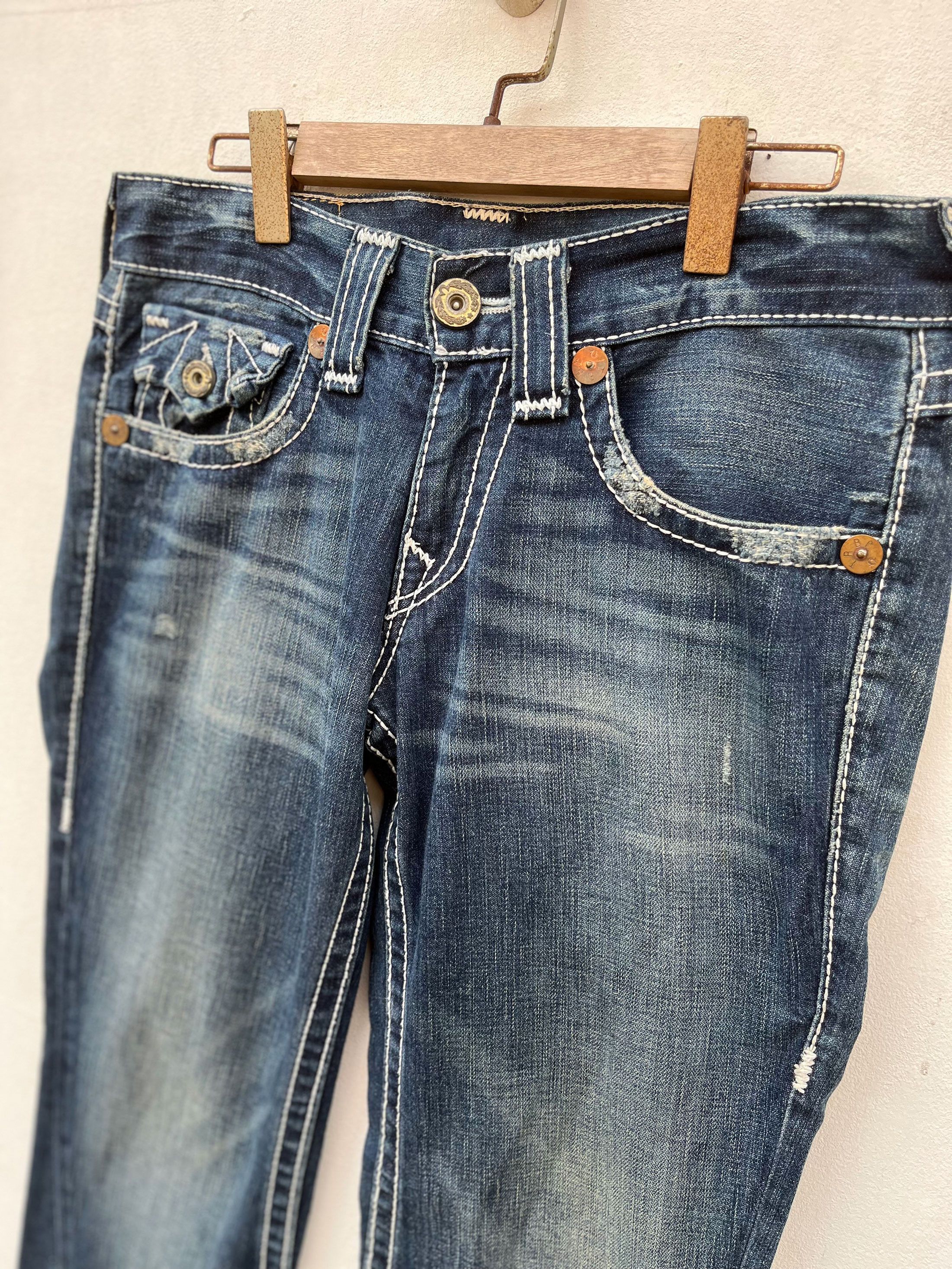 True Religion True Religion Flare Bootcut Jeans Indigo Wash Size US 34 / EU 50 - 2 Thumbnail