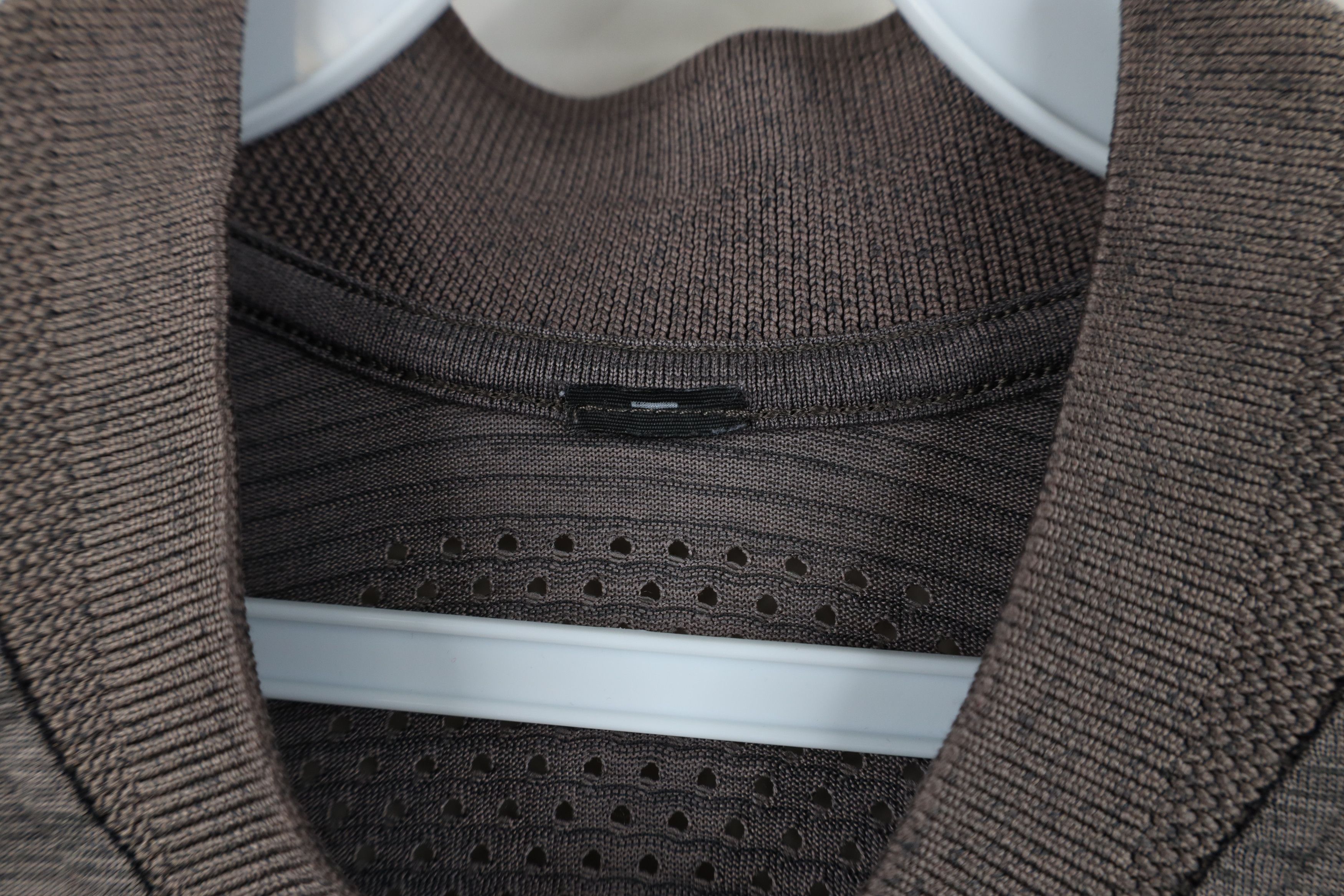 Lululemon Lululemon Metal Vent Tech Vented Henley T-Shirt Heather Gray Size US S / EU 44-46 / 1 - 6 Thumbnail