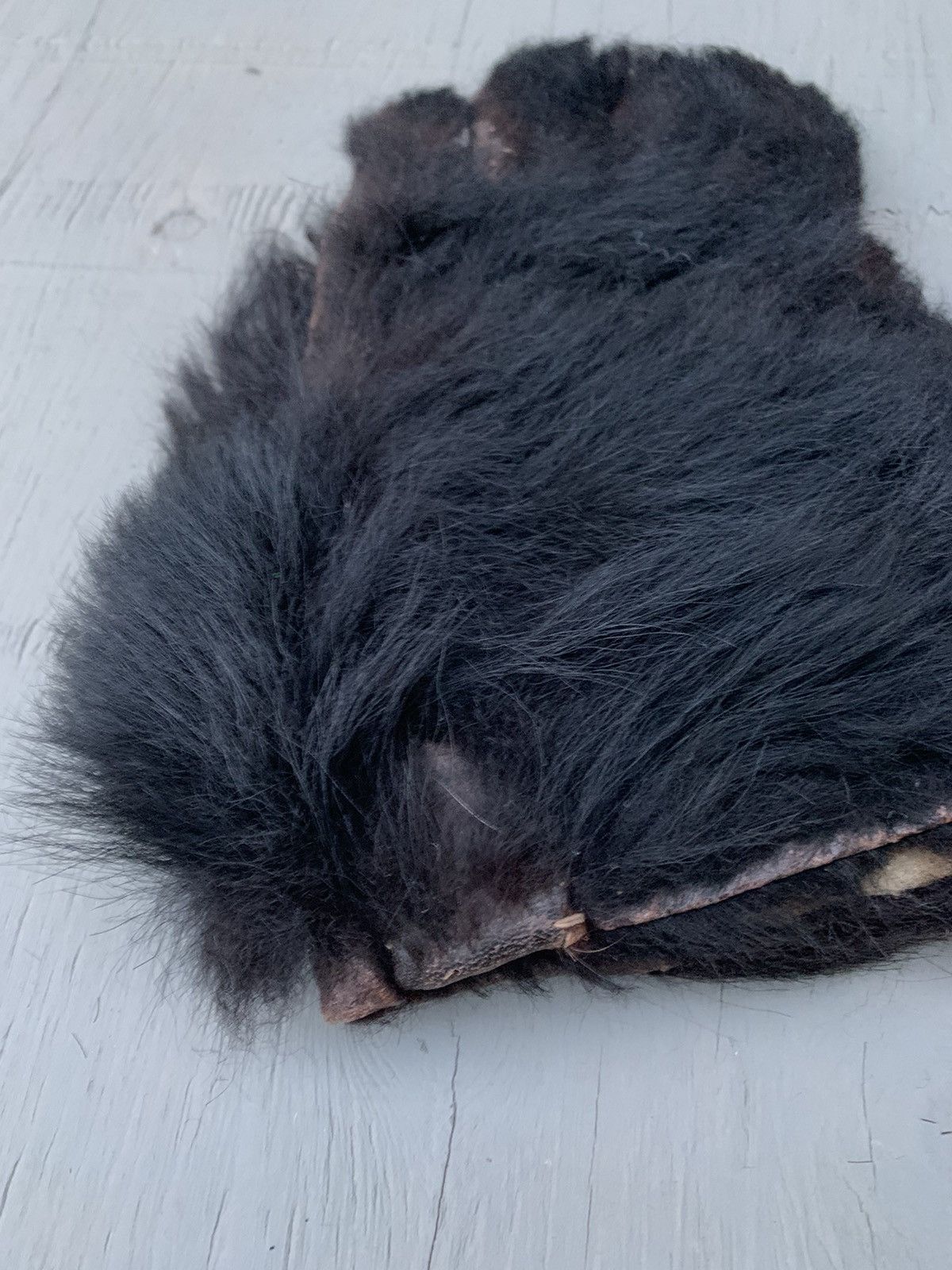 Vintage Antique Bear Fur Gloves True Vintage Bearskin Monkey Paw Mit Size ONE SIZE - 6 Thumbnail
