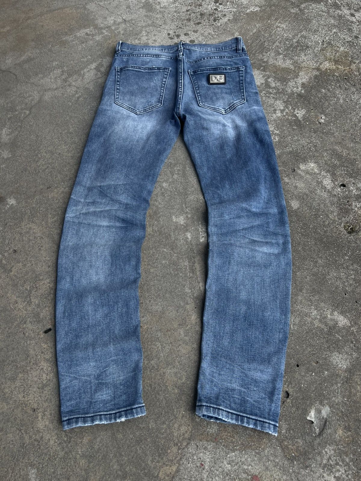 Dolce & Gabbana Crazy Vintage Dolce&Gabbana Big Metal Logo Distressed Jeans Size US 31 - 1 Thumbnail