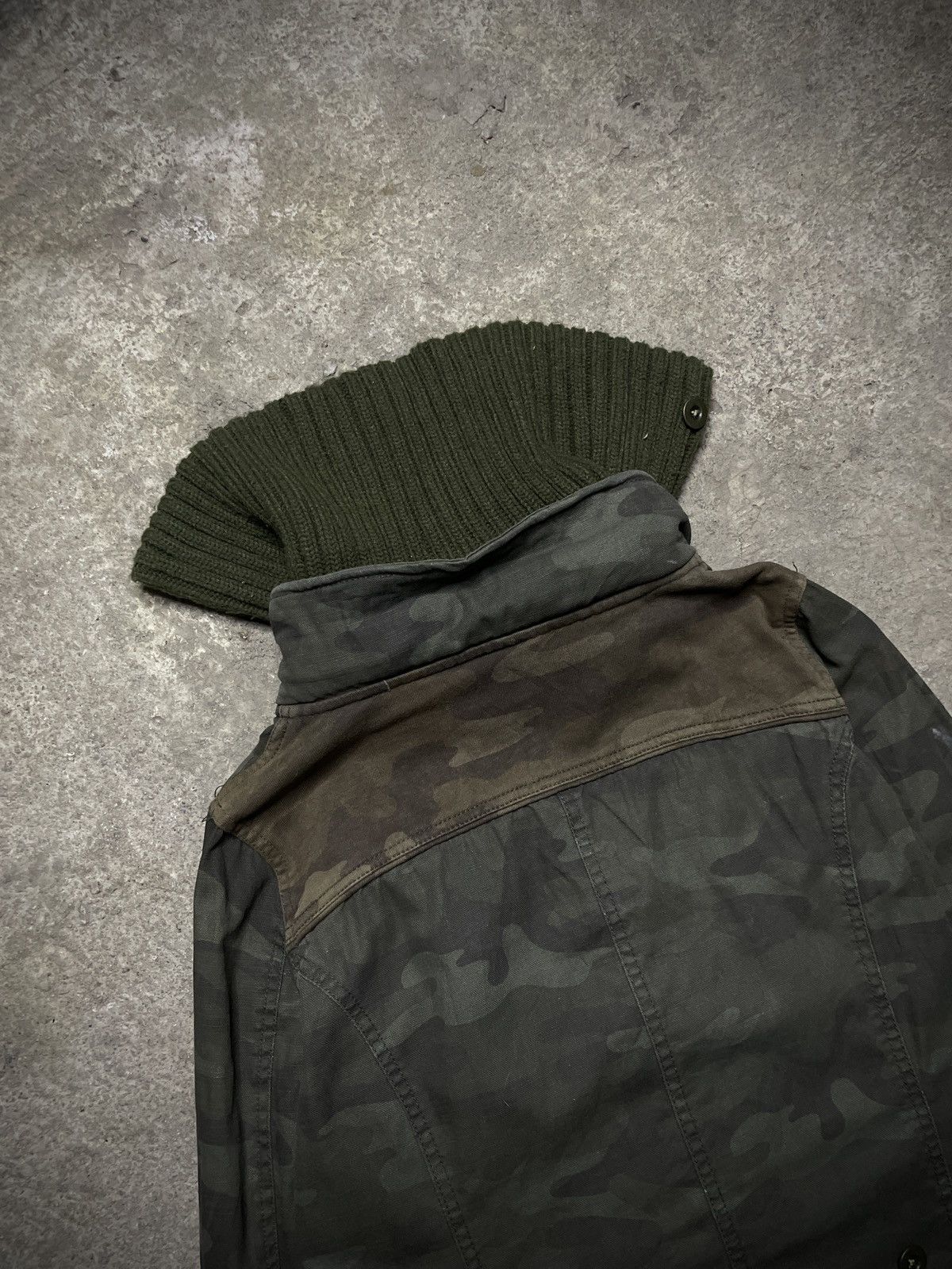 Japanese Brand 2000’s Public Space - Apocalypse Style Camo Parka Size US M / EU 48-50 / 2 - 18 Thumbnail