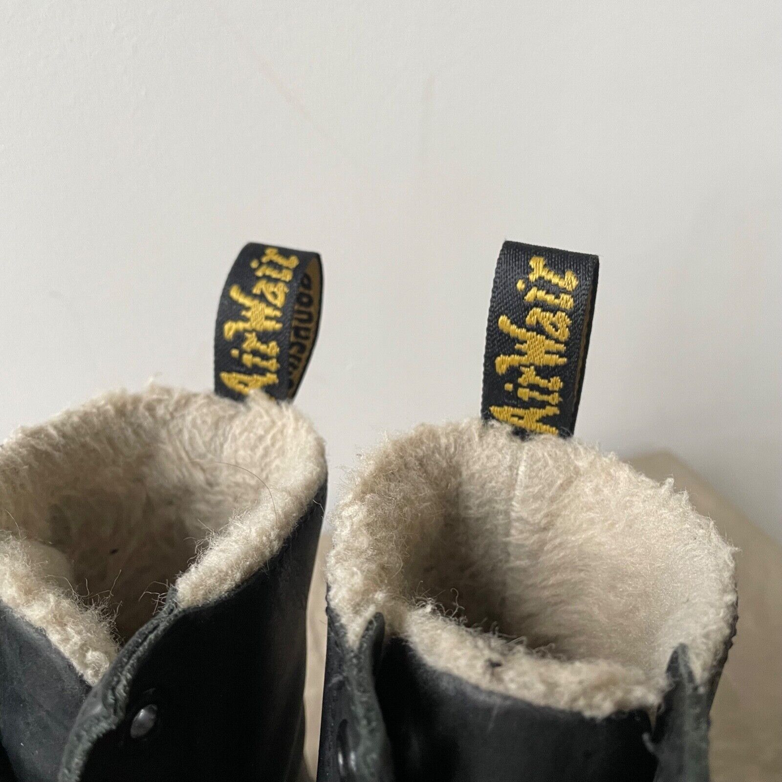 Dr. Martens Dr Martens Serena Black Sherpa Warm Lining Boots 8504AC Size US 6 / IT 36 - 4 Thumbnail