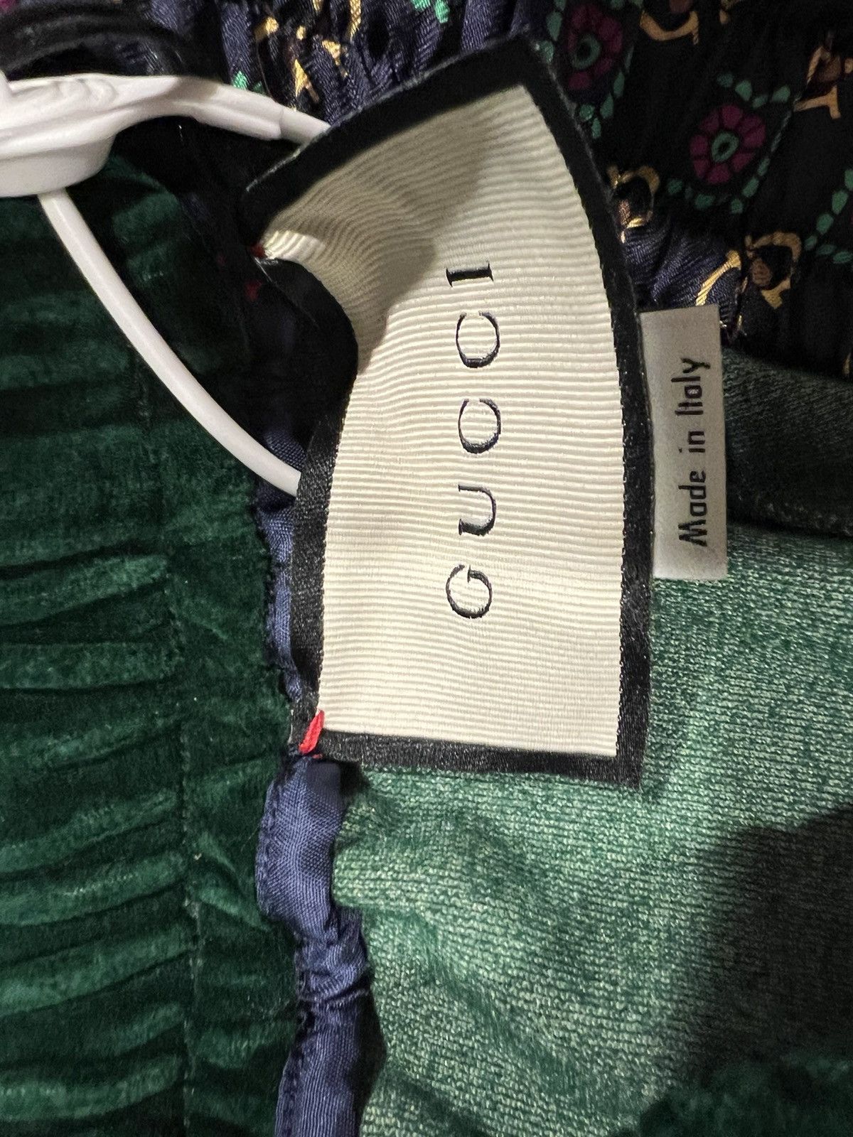 Gucci Gucci mens shorts. XS. $2100 Size US 27 - 4 Thumbnail
