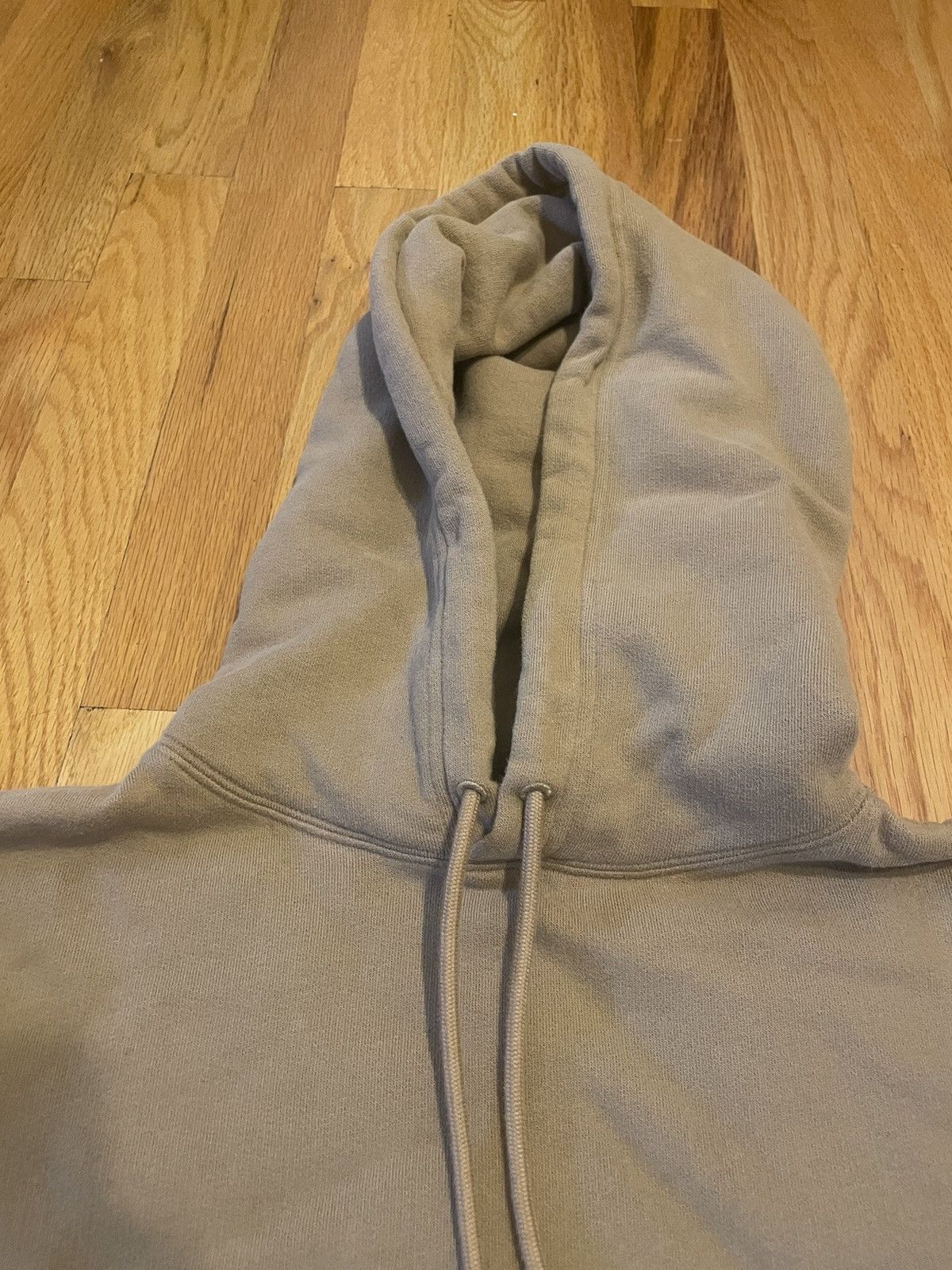Balenciaga New Balenciaga Tonal Logo Hoodie Size Large Size US L / EU 52-54 / 3 - 3 Thumbnail