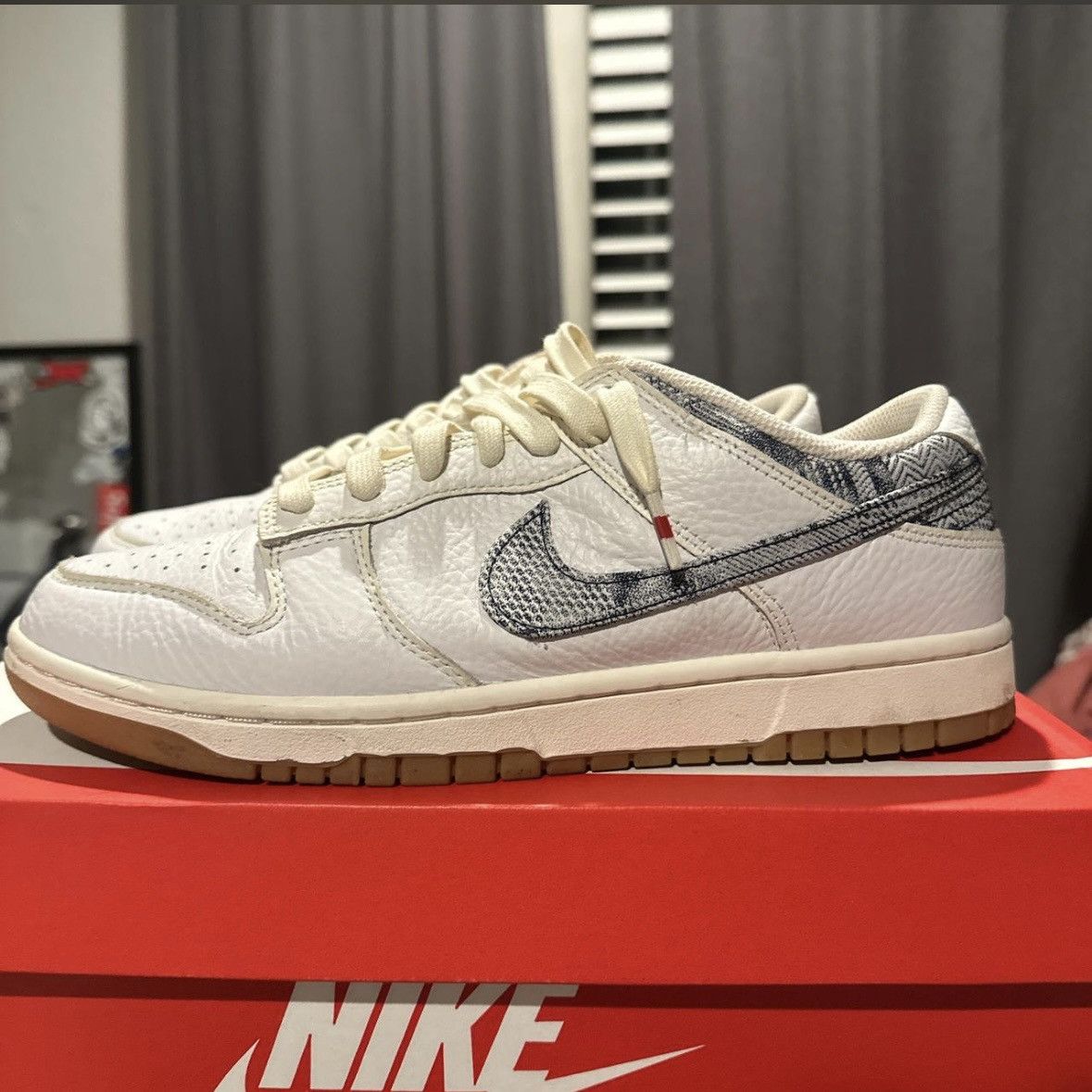 Nike Nike Dunk Low washed denim sneakers Size US 9.5 / EU 42-43 - 2 Thumbnail