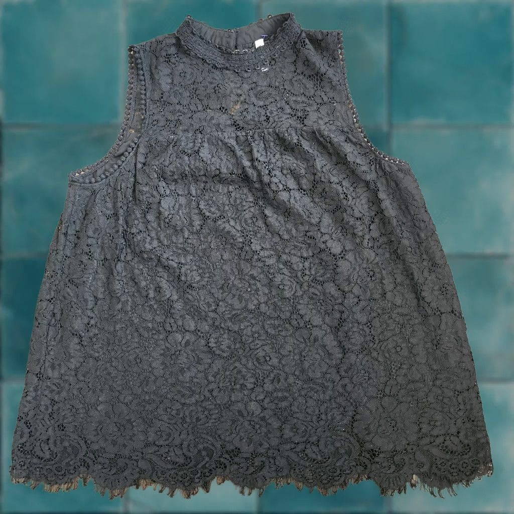 Vintage Xhilaration Blouse Women’s Black Lace Sleeveless Mock Neck L Adult Regular Rack Shirt? Size L / US 10 / IT 46 - 1 Thumbnail