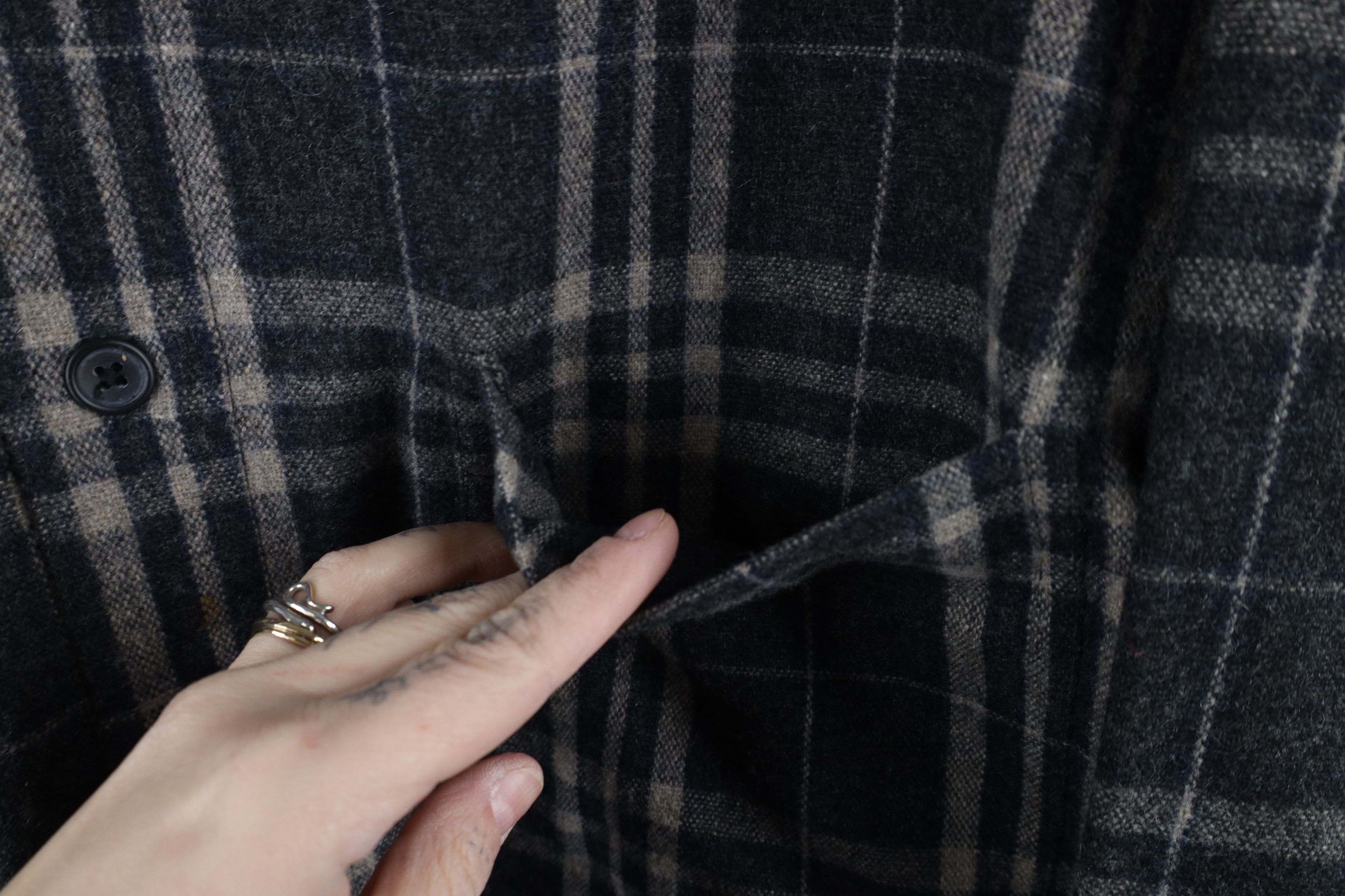 Vintage Vintage 90s Streetwear Wool Blend Collared Button Shirt Size US L / EU 52-54 / 3 - 6 Thumbnail