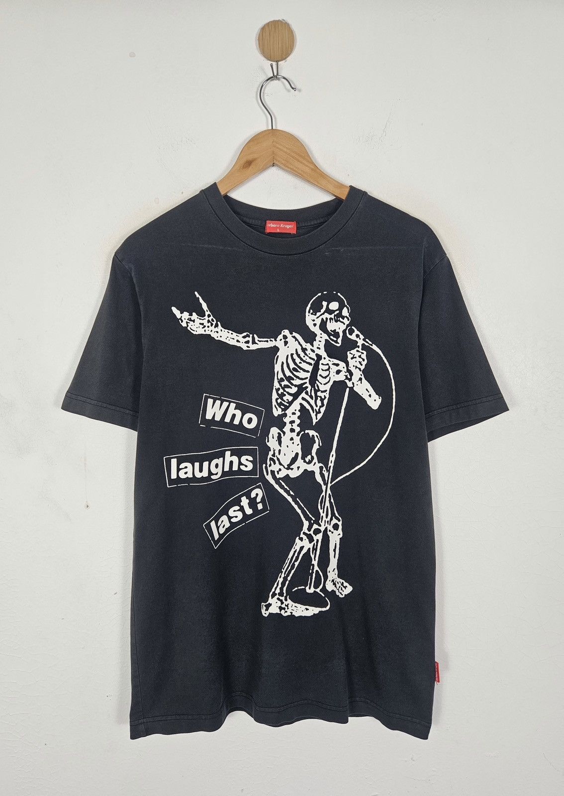Barbara Kruger Who laugh Last Barbara Kruger pop art shirt Size US L / EU 52-54 / 3 - 1 Thumbnail