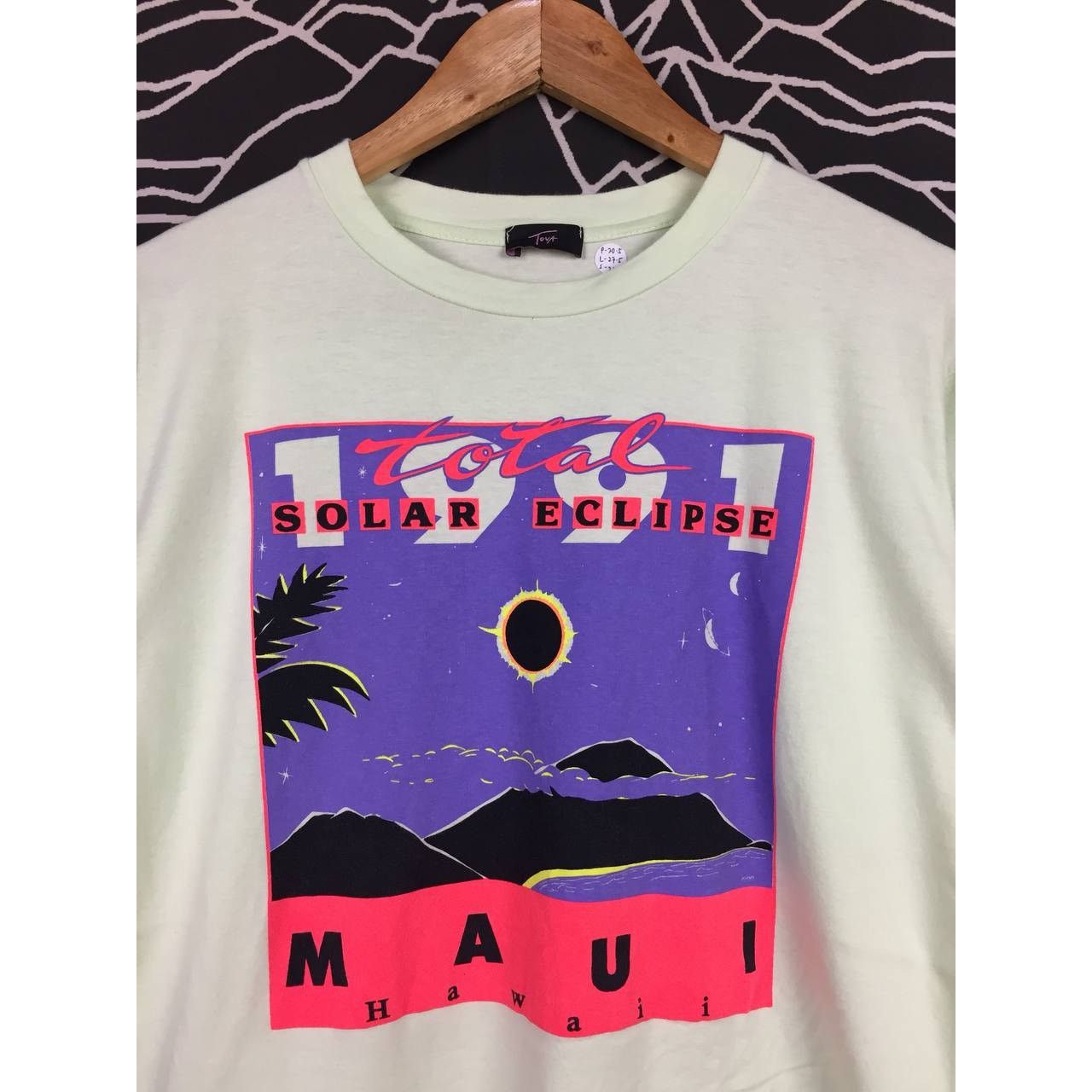 Other Total Solar Eclipse Maui Hawaii Longsleeve Tee Size US M / EU 48-50 / 2 - 3 Thumbnail
