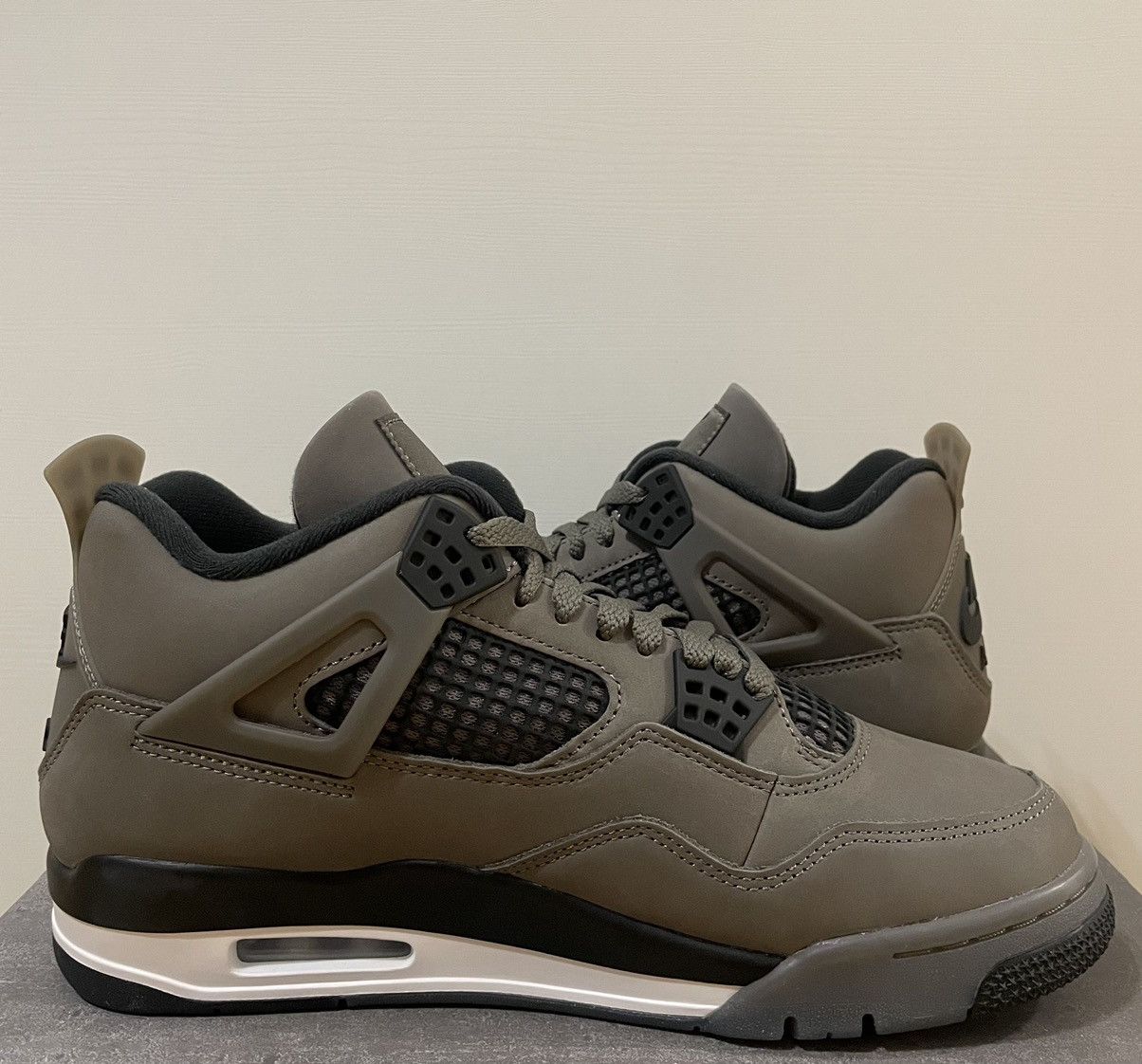 Jordan Brand Air Jordan 4 “Cave Stone” Size US 9.5 / EU 42-43 - 5 Thumbnail