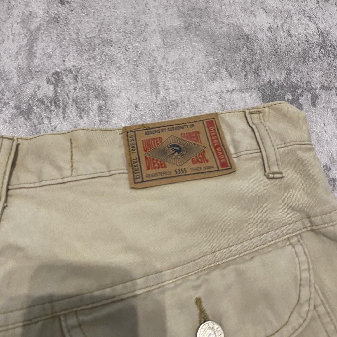 Diesel Tan and cream cargo shorts with a relaxed fit Size US L / EU 52-54 / 3 - 4 Thumbnail