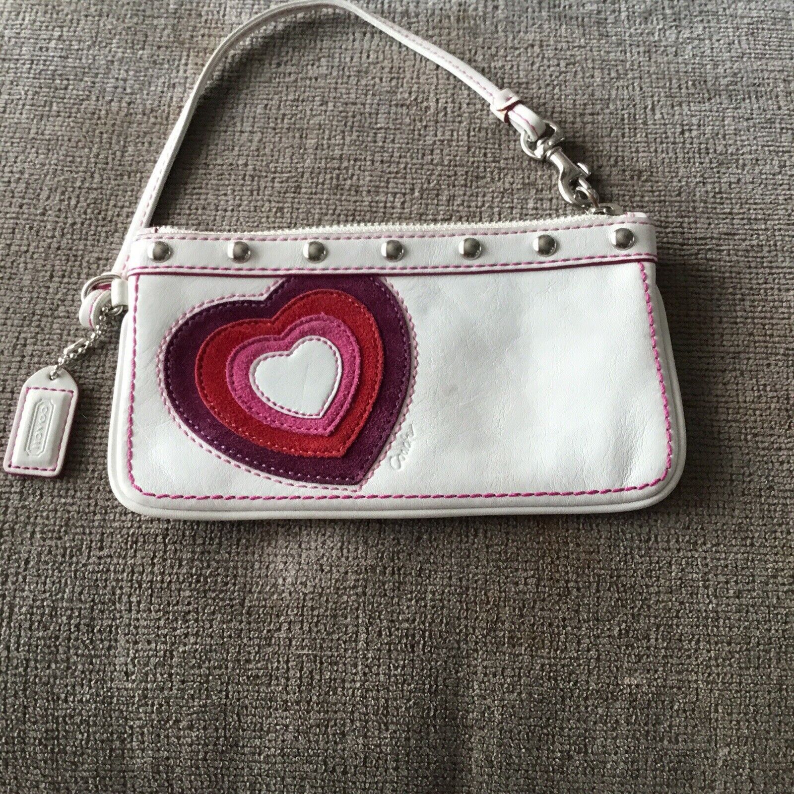 Coach VINTAGE RARE COACH HEART CUTOUT WRISTLET WALLET COIN PURSE Size ONE SIZE - 1 Thumbnail
