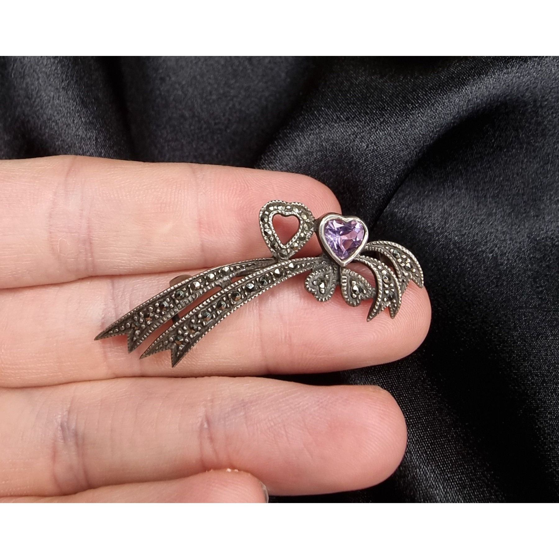 Vintage Vintage Sterling Silver 925 Marcasite Bow Brooch With Amethy Size ONE SIZE - 4 Thumbnail