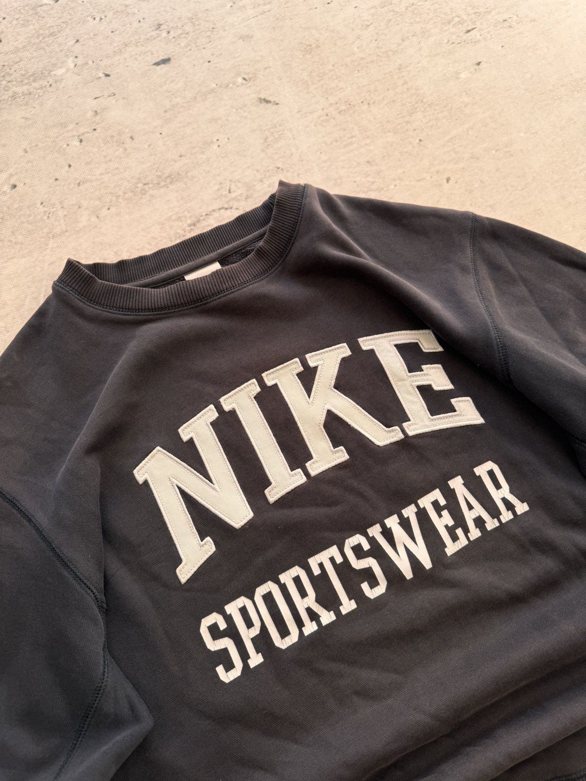 Nike × Vintage NIKE VINTAGE CENTER LOGO OVERSIZE BOXY SWEATSHIRT Size US L / EU 52-54 / 3 - 4 Thumbnail