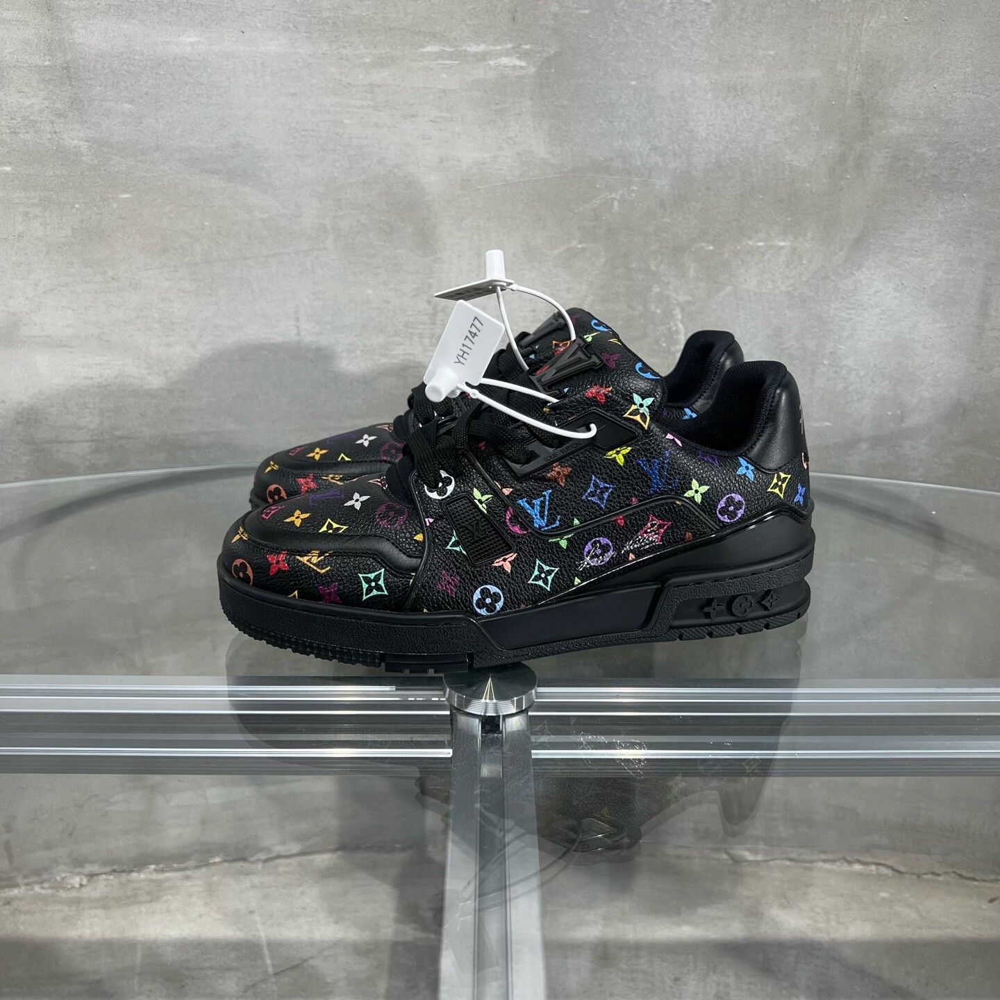 Louis Vuitton louis vuitton multicolor trainer size 38 Size US 5.5 / EU 38 - 3 Thumbnail