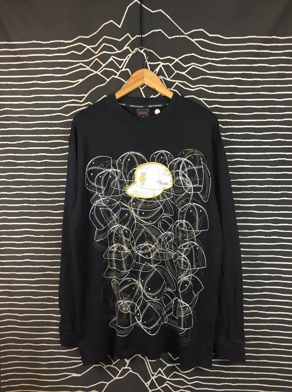 Rocawear Rocawear Jay-Z Hip Hop Streetwear Scattered Hat Graphic Tee Size US XL / EU 56 / 4 - 2 Thumbnail