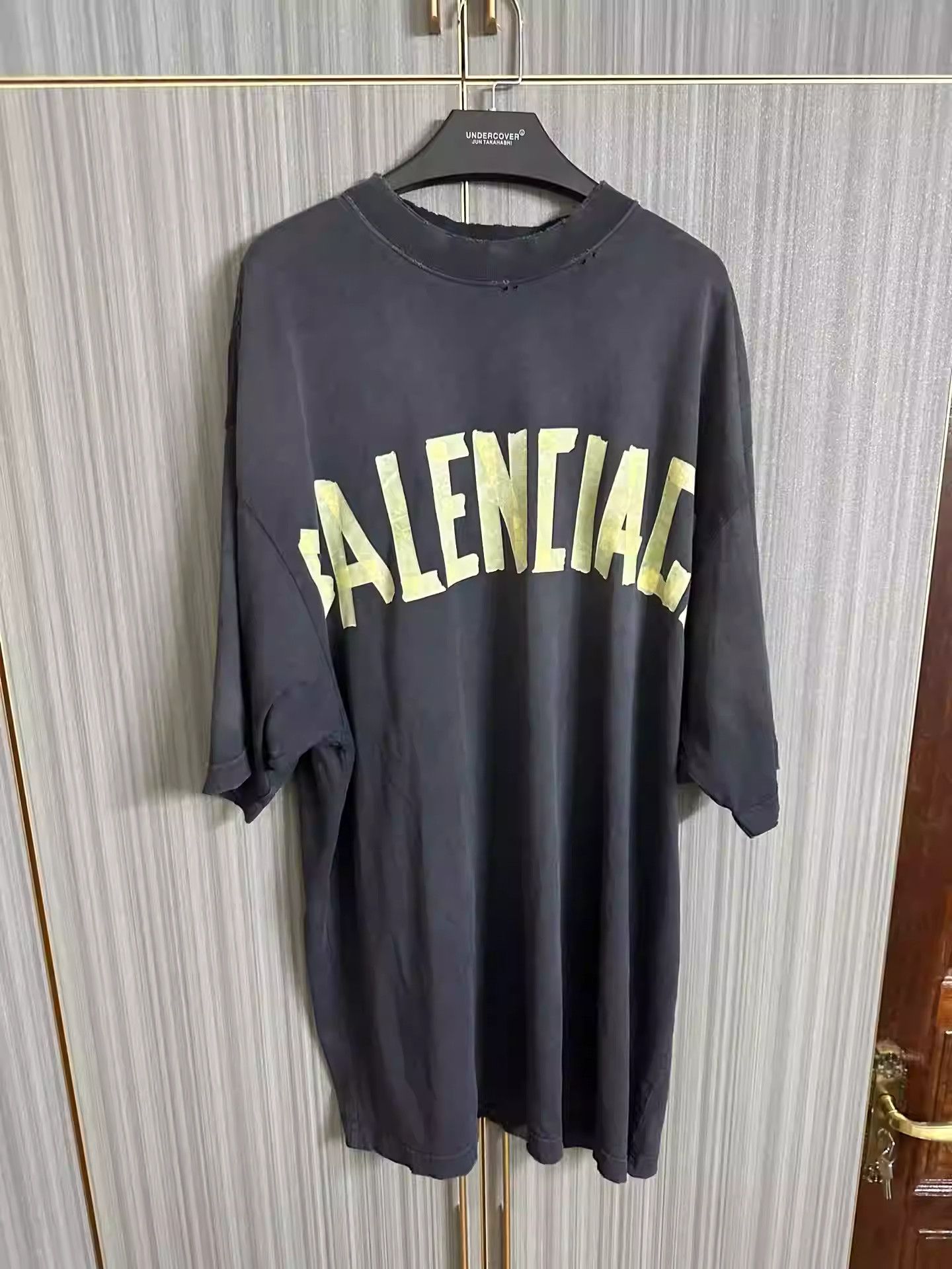 Balenciaga Balenciaga Duct Tape Short Sleeve Size US L / EU 52-54 / 3 - 1 Thumbnail