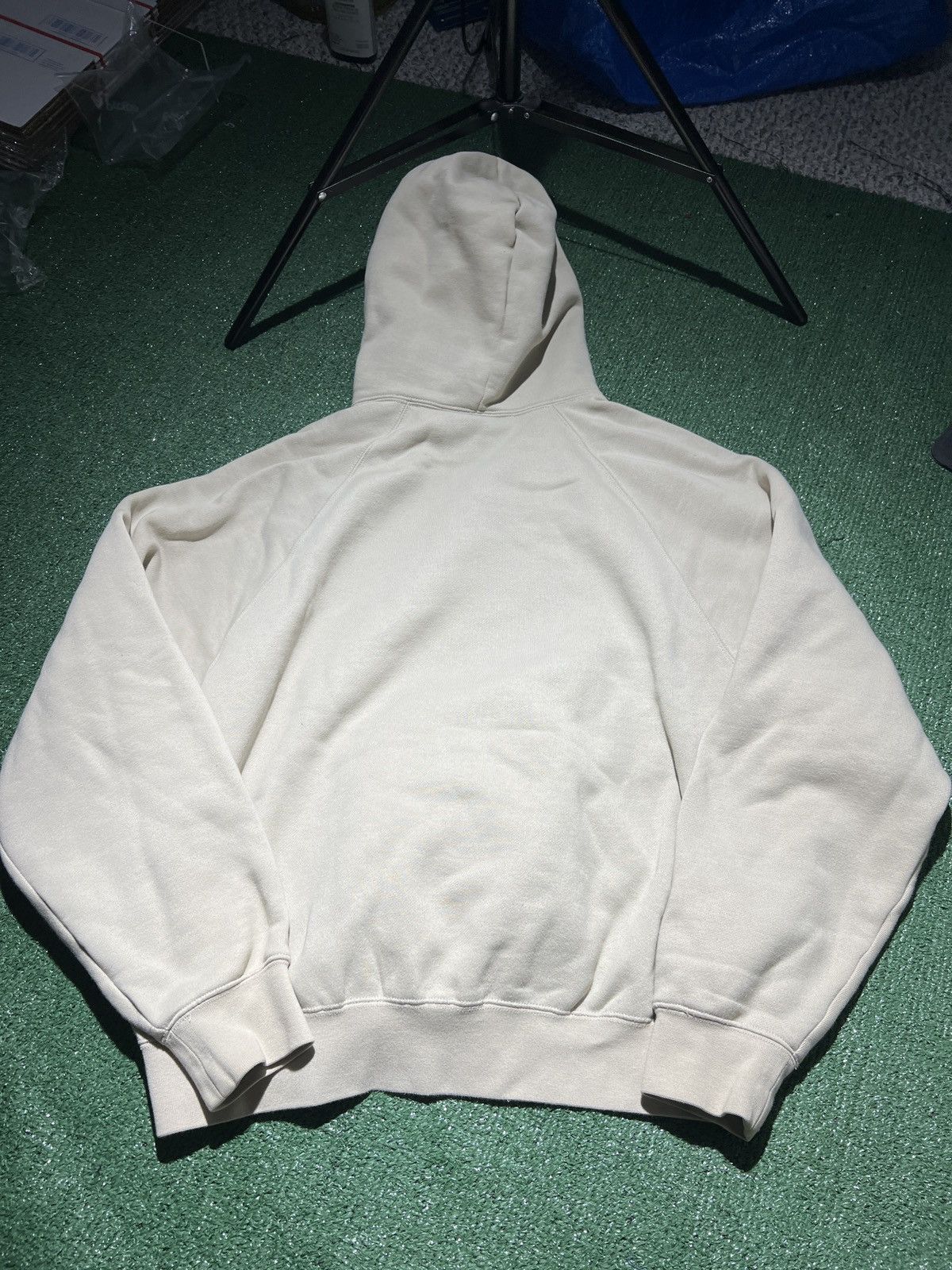 Fear of God Fear of god essentials 1977 hoodie size s Size US S / EU 44-46 / 1 - 3 Thumbnail
