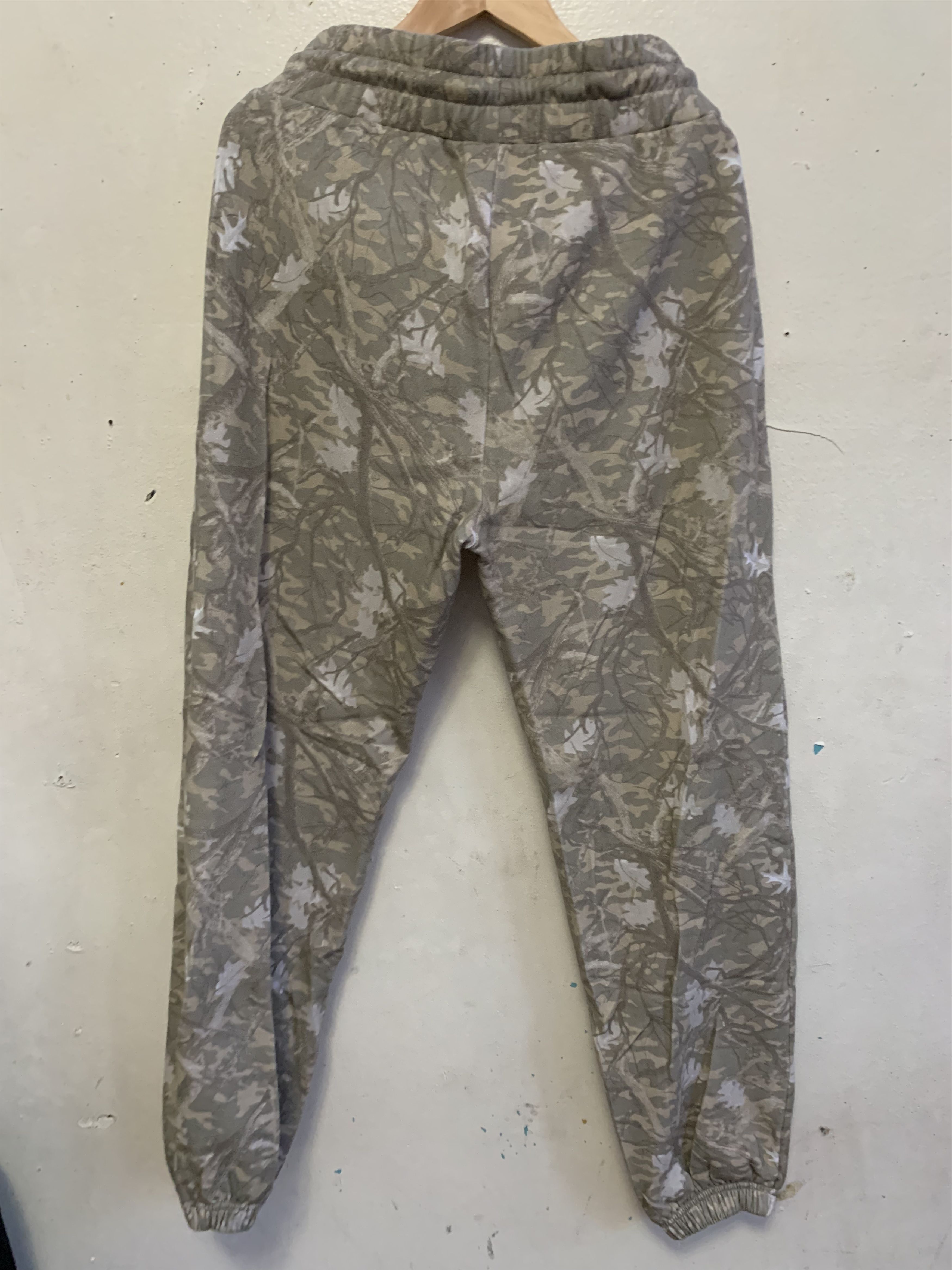 Other PALE FOREST CAMO PRINT Sweats ⊛ GREEN/BEIGE/WHITE ⊛ New Size US 31 - 10 Thumbnail