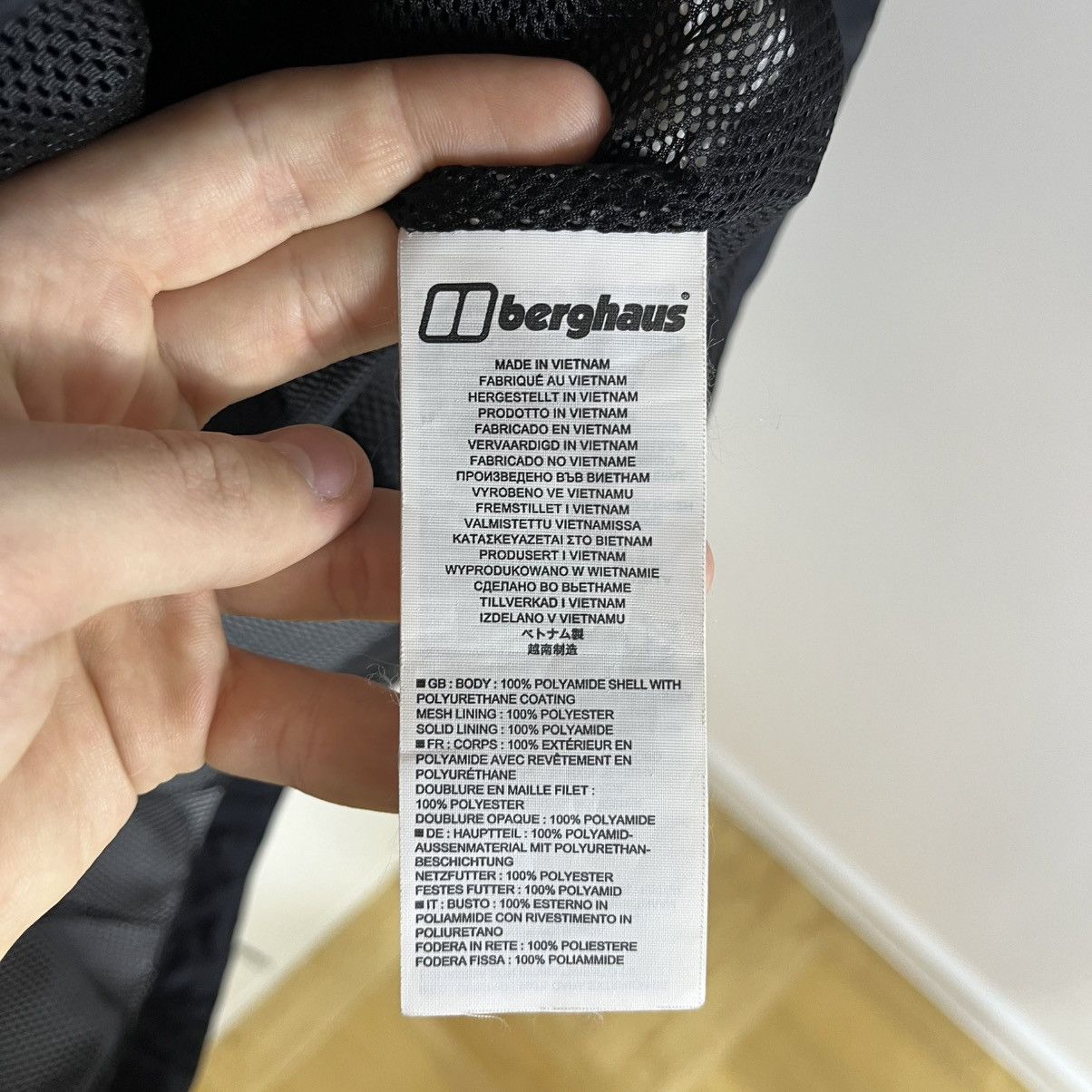 Berghaus Berghaus Hygroshell Black Windbreaker Waterproof Jacket Size XL / US 12-14 / IT 48-50 - 6 Thumbnail