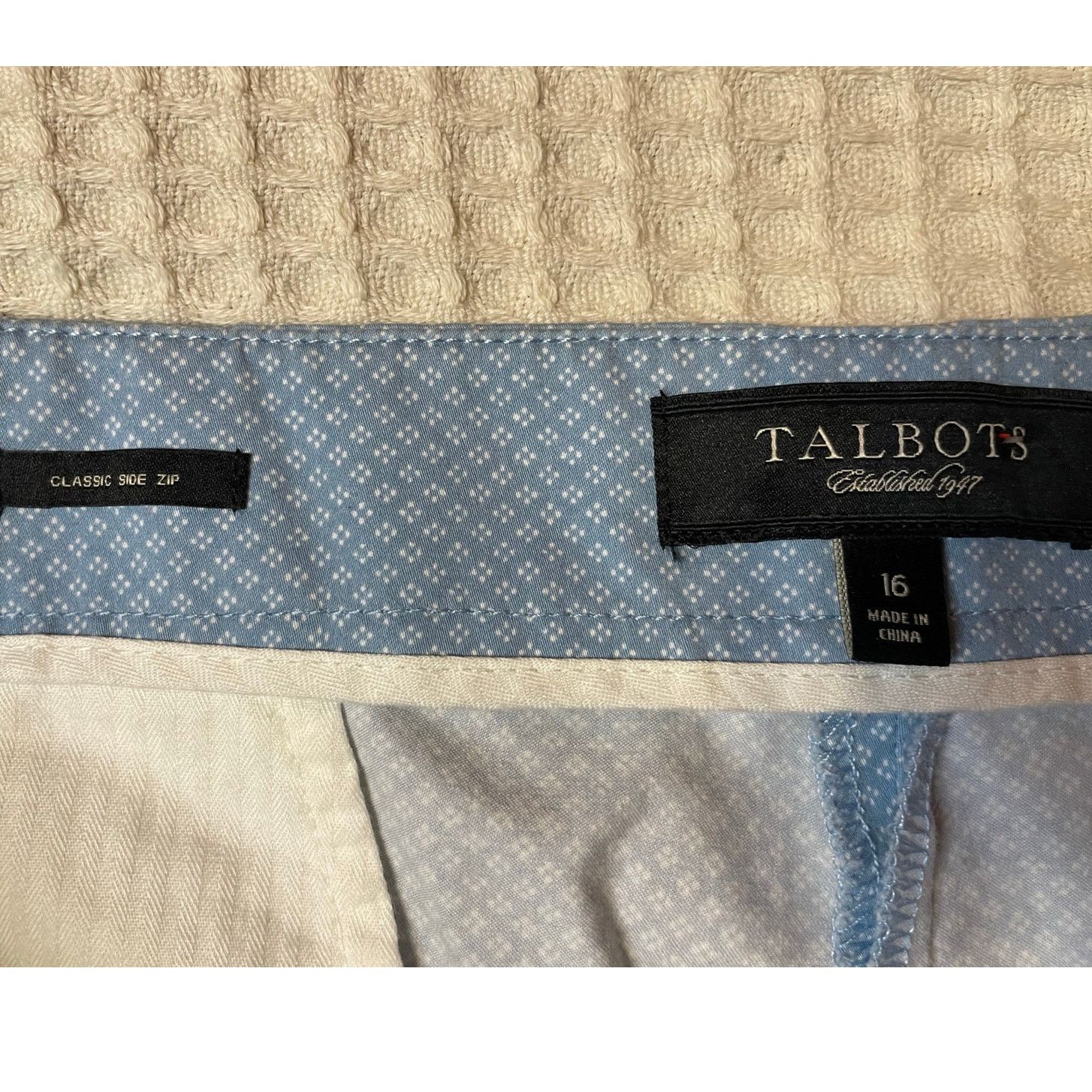 Talbots Talbots Blue Cottage Print Side Zip Stretch Capri Pants 16 Size 38" / US 16 / IT 52 - 3 Thumbnail