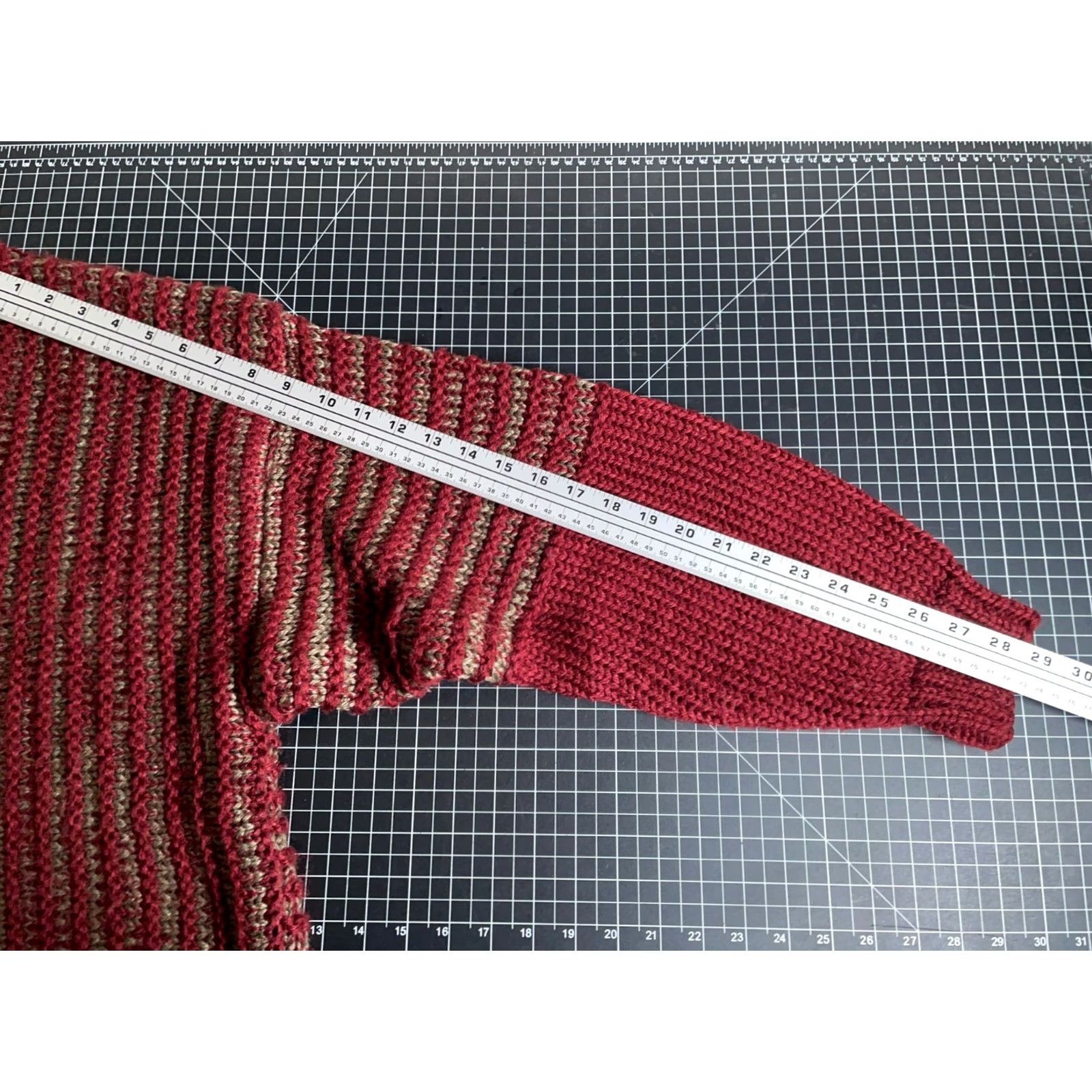 Vintage VINTAGE 80s Leather Trim Heavyweight Knit Sweater Men's Large Red Crewneck Pullover Striped Casual Essentials Mens Size US L / EU 52-54 / 3 - 7 Thumbnail