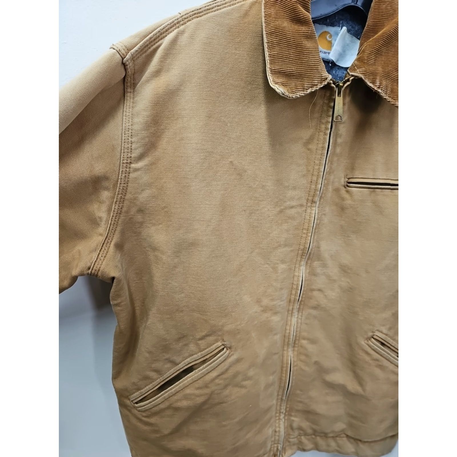 Carhartt VINTAGE Carhartt Jacket Shoulder? No - Use accurate: Carhartt J97 Jacket Mens 90s Workwear Brown L/XL Blanket Lined Distressed Faded USA Size US M / EU 48-50 / 2 - 3 Thumbnail