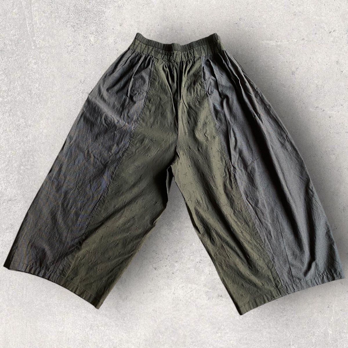 Issey Miyake Issey Miyake Fete Wide Leg Elastic Pants Size 26" / US 2 / IT 38 - 1 Thumbnail