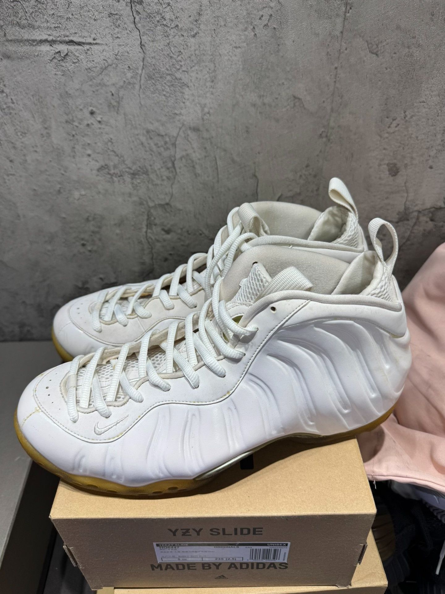Nike Nike Basketball White Lowtop Sneakers 45 Men Size US 11.5 / EU 44-45 - 1 Thumbnail