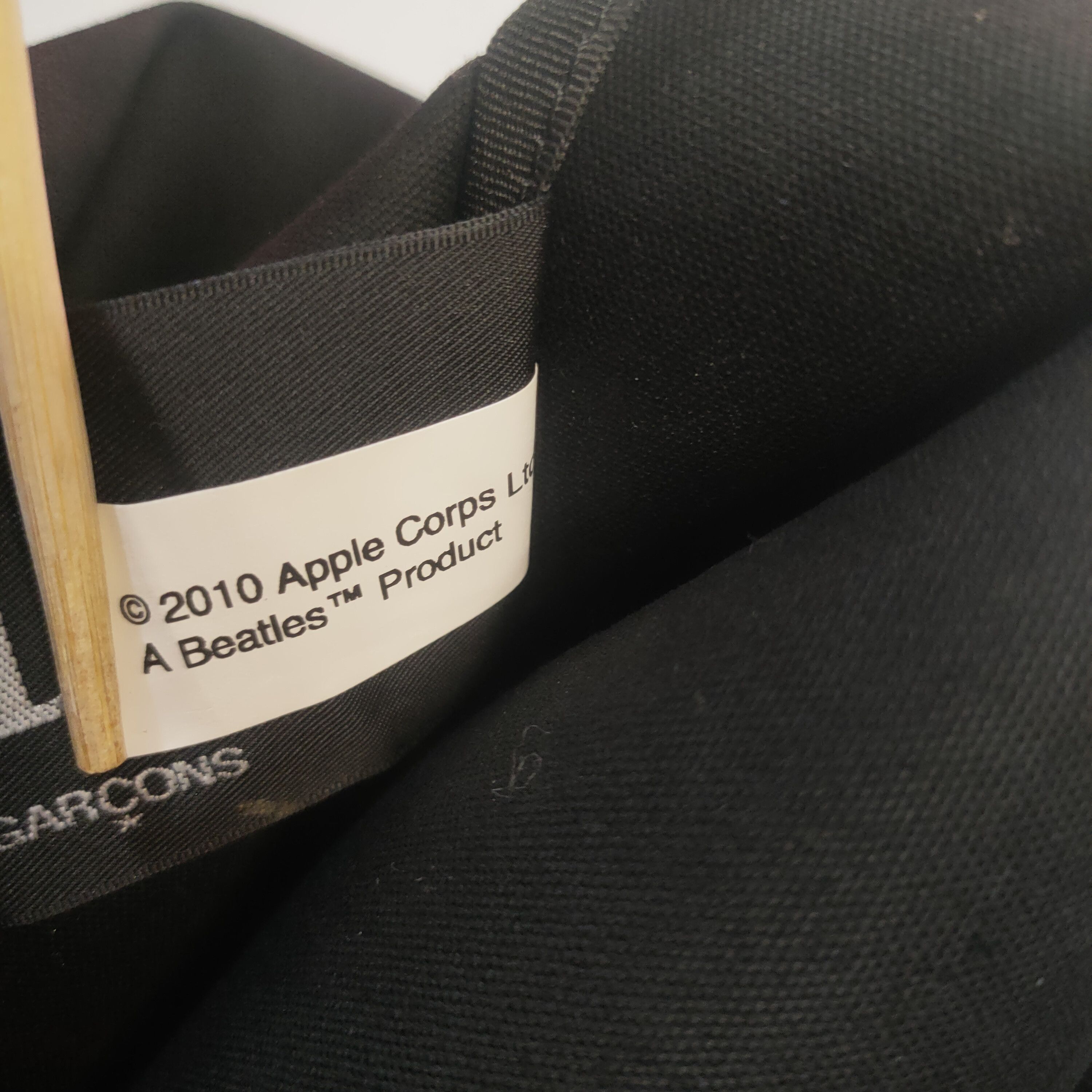 Comme des Garcons THE BEATLES x COMME des GARCONS Archive collection Size ONE SIZE - 7 Thumbnail