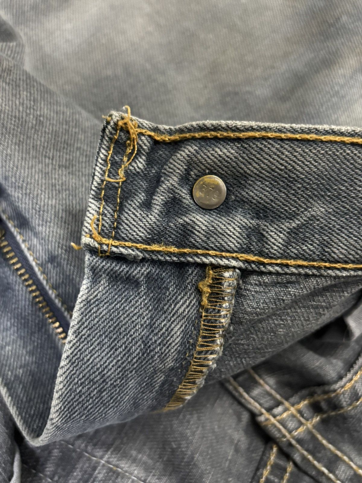 Levi's Vintage 90s Levis 517 Blue-Gray Faded Flare Distressed Jeans Size US 33 - 5 Thumbnail