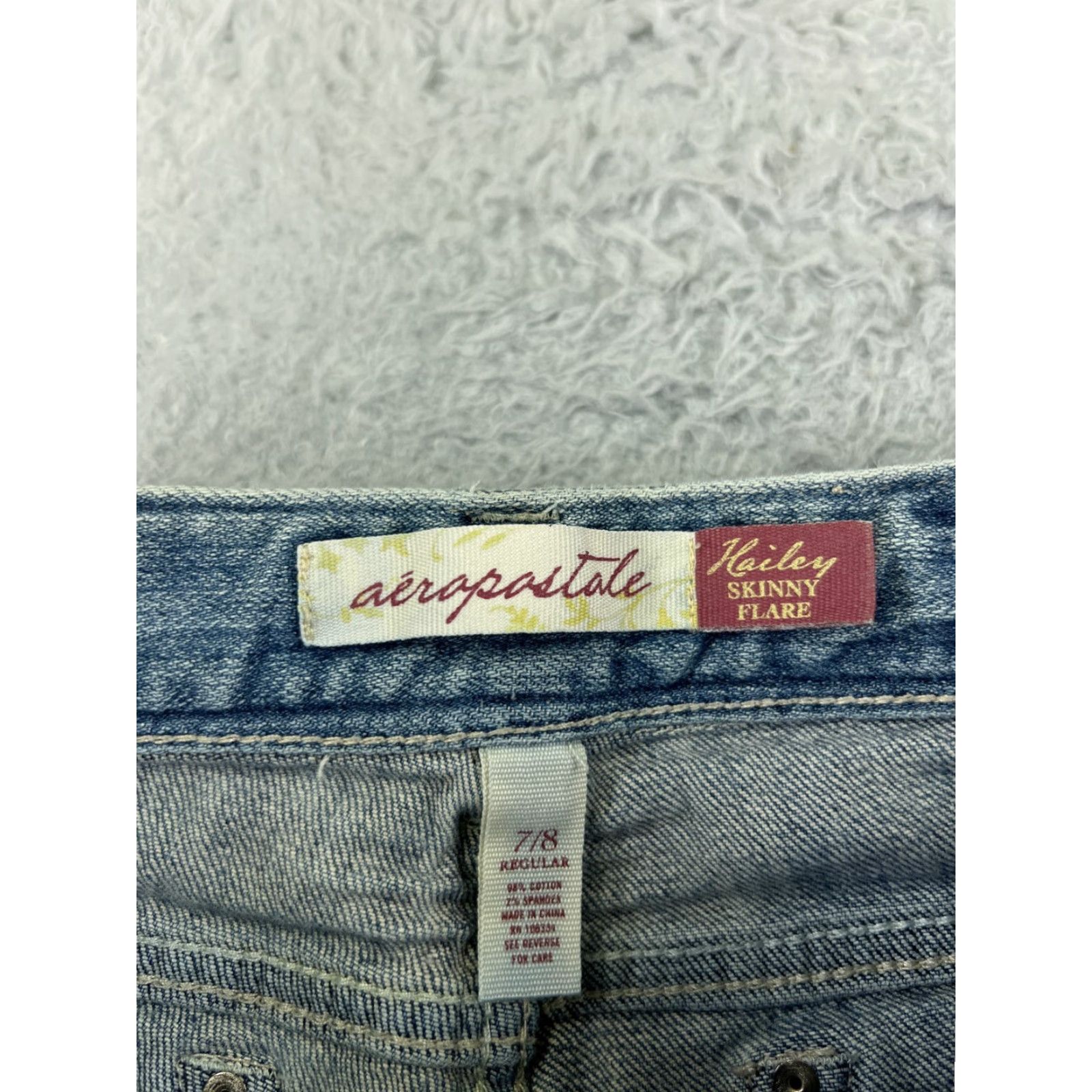 Vintage Aéropostale Jeans Womens 7 Denim Blue 5-Pocket Regular Flared Distressed Cotton Blend Jeans Size 28" / US 6 / IT 42 - 4 Thumbnail